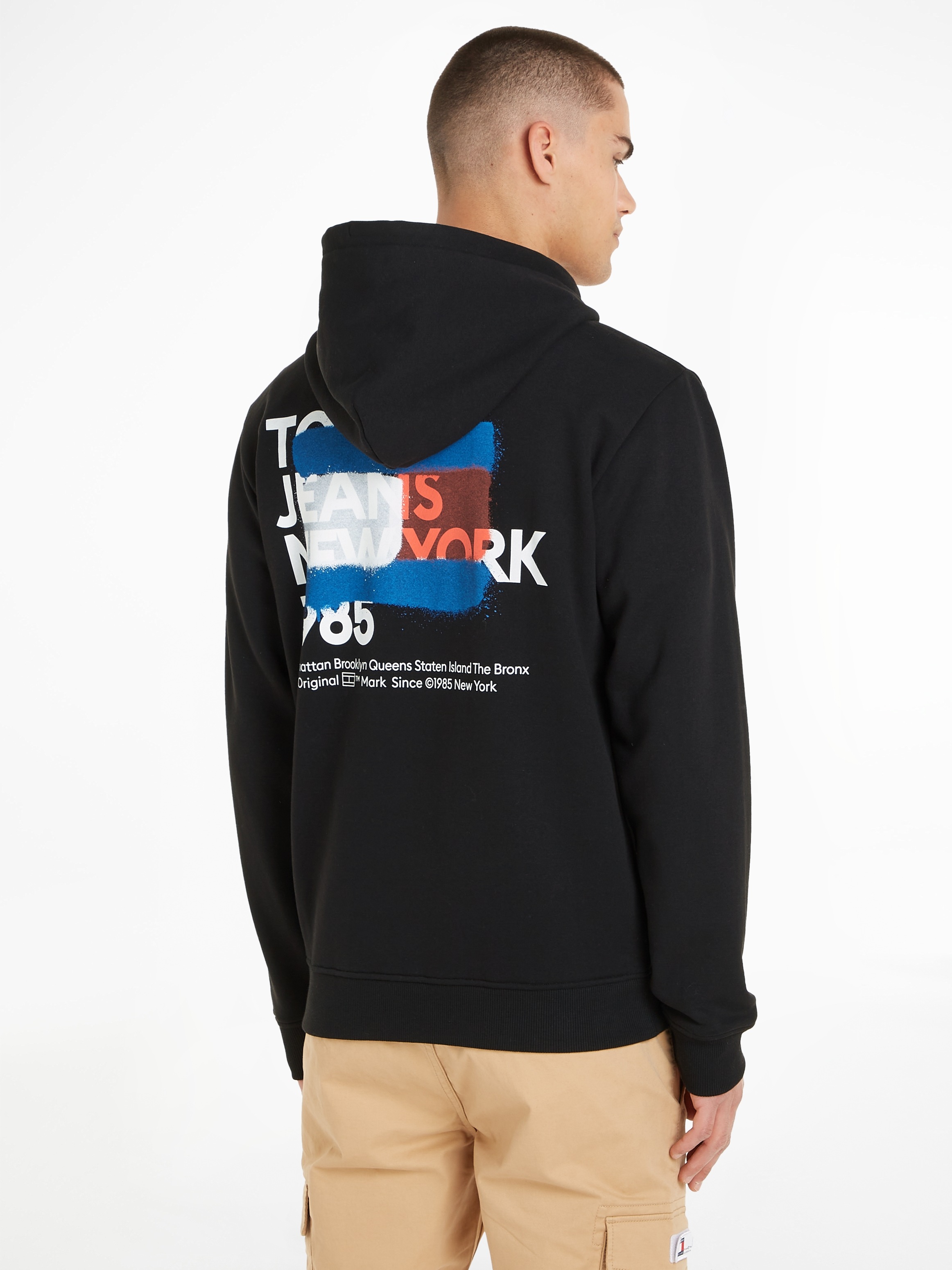 Tommy Jeans Sweatjacke "TJM REG GRAFFITI ZIP TRU", beidseitig bedruckt mit günstig online kaufen