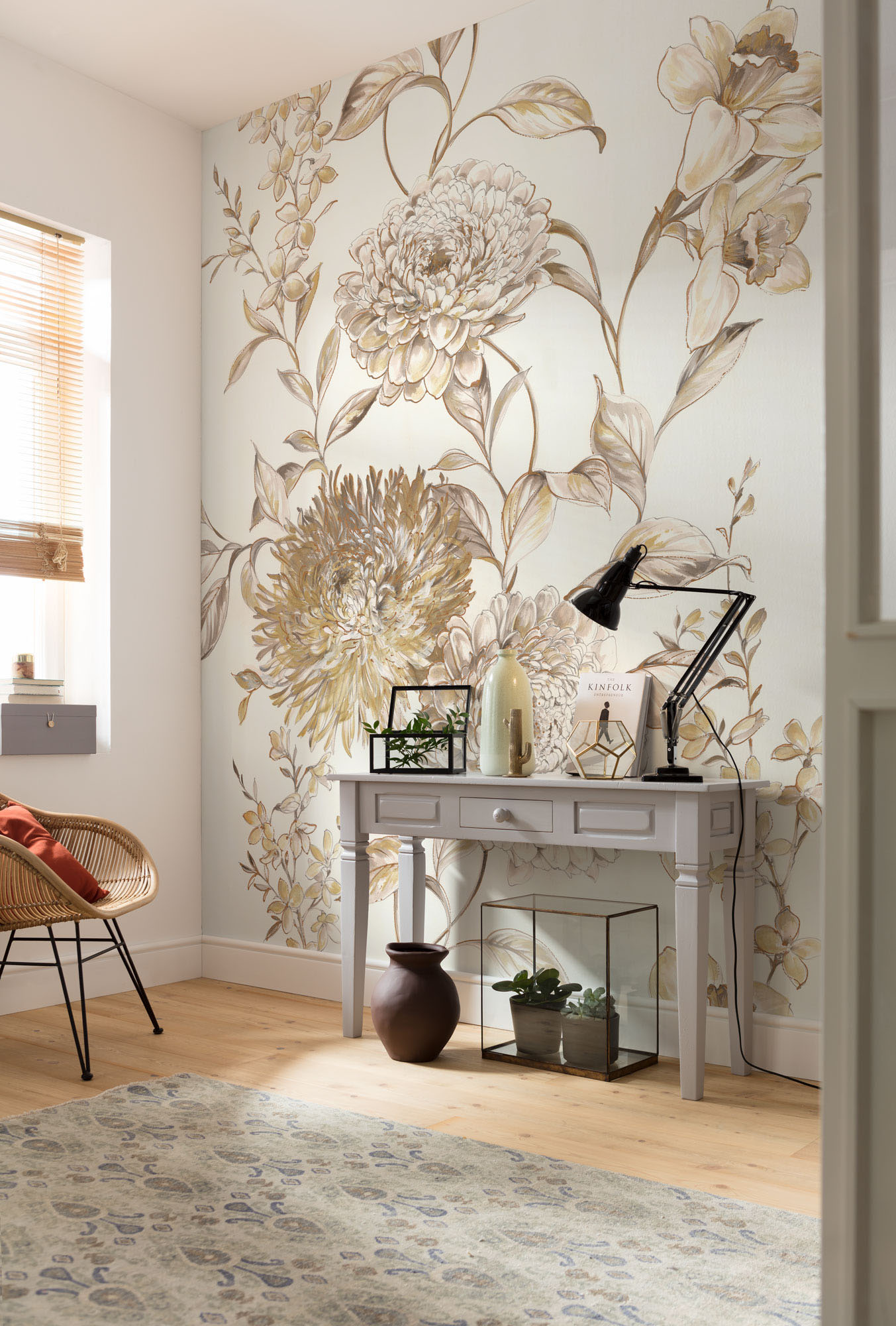Komar Fototapete "Digitaldruck Vlies - Vintage Chrysanthemum - Größe 200 x 250 cm" bedruckt glatt Wohnzimmer, Schlafzimmer