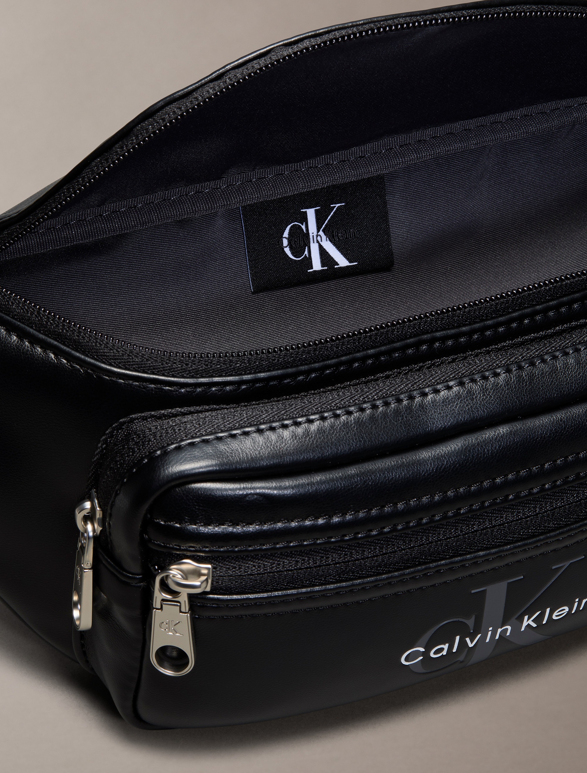 Calvin Klein Gürteltasche »BOLD LOGO WEBBING WAISTBAG« Bauchtasche, Body Bag, kleine Cross Body Bag mit Außenfach