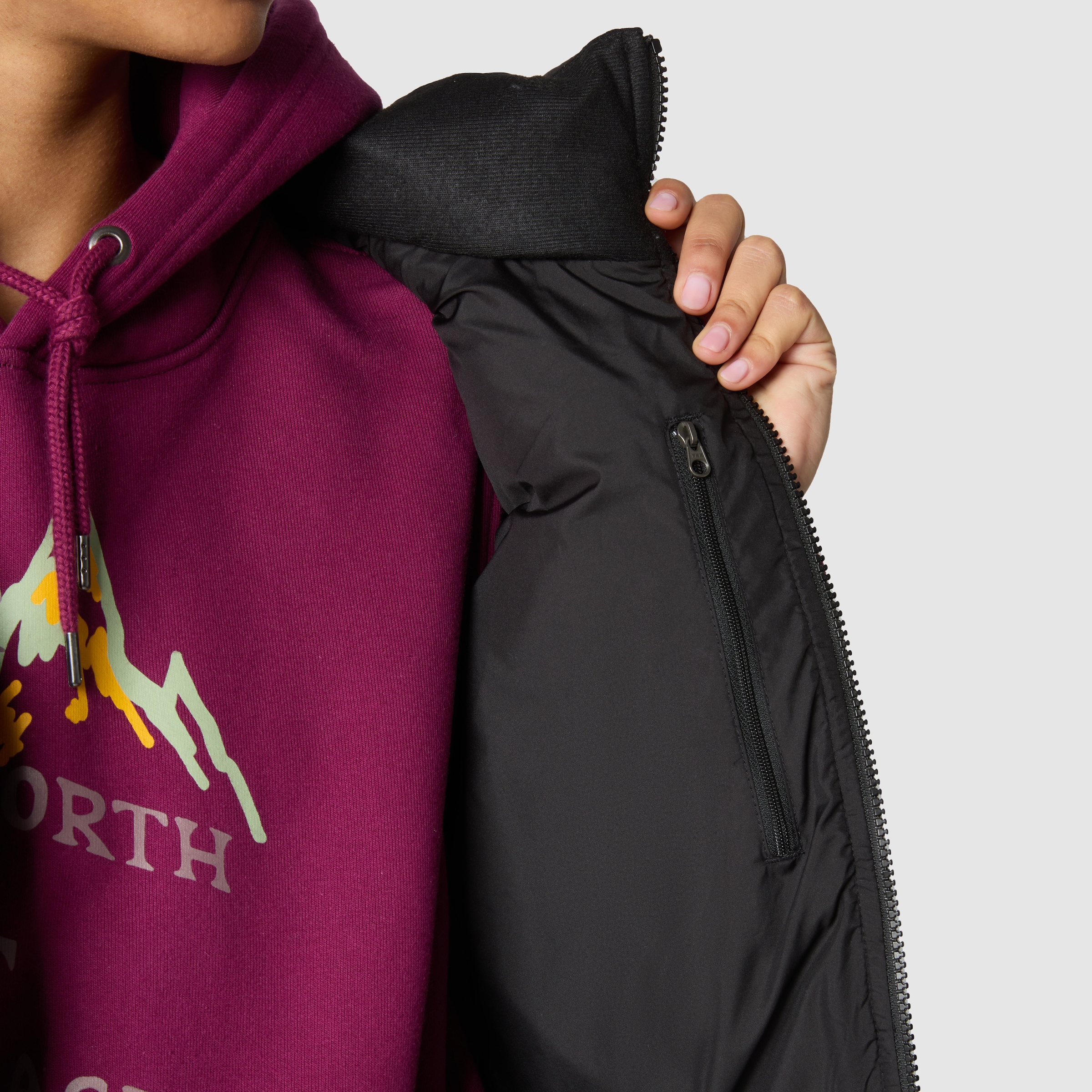 The North Face im »W Funktionsweste Colorblock-Design bestellen VEST«, auf | Rechnung SAIKURU BAUR