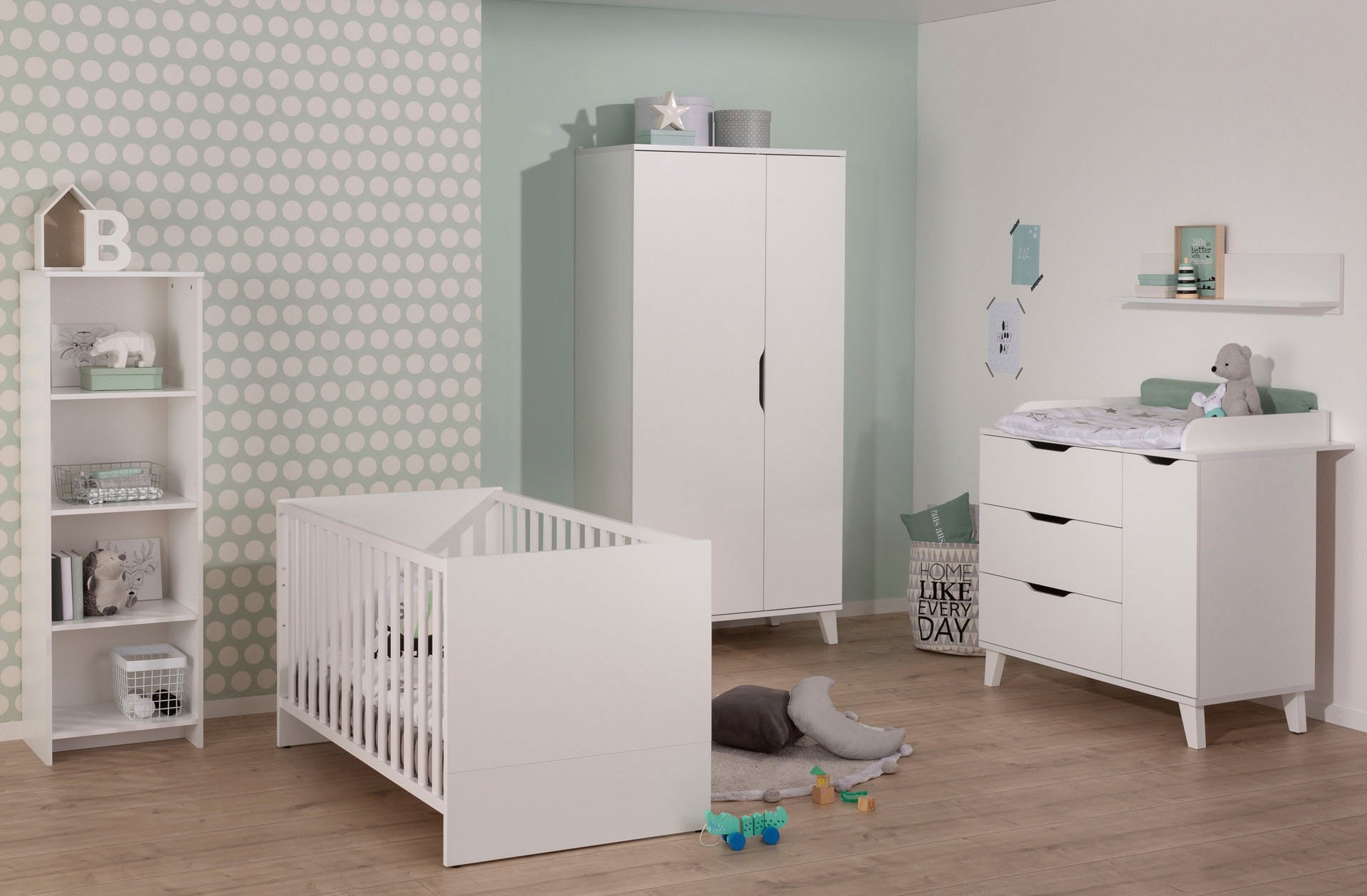 Home affaire Kleiderschrank »MICHA, Kinderschrank, Füße aus Massivholz«, (B/H/T ca. 95/200/52cm), viel Stauraum durch extra viele Einlegeböden