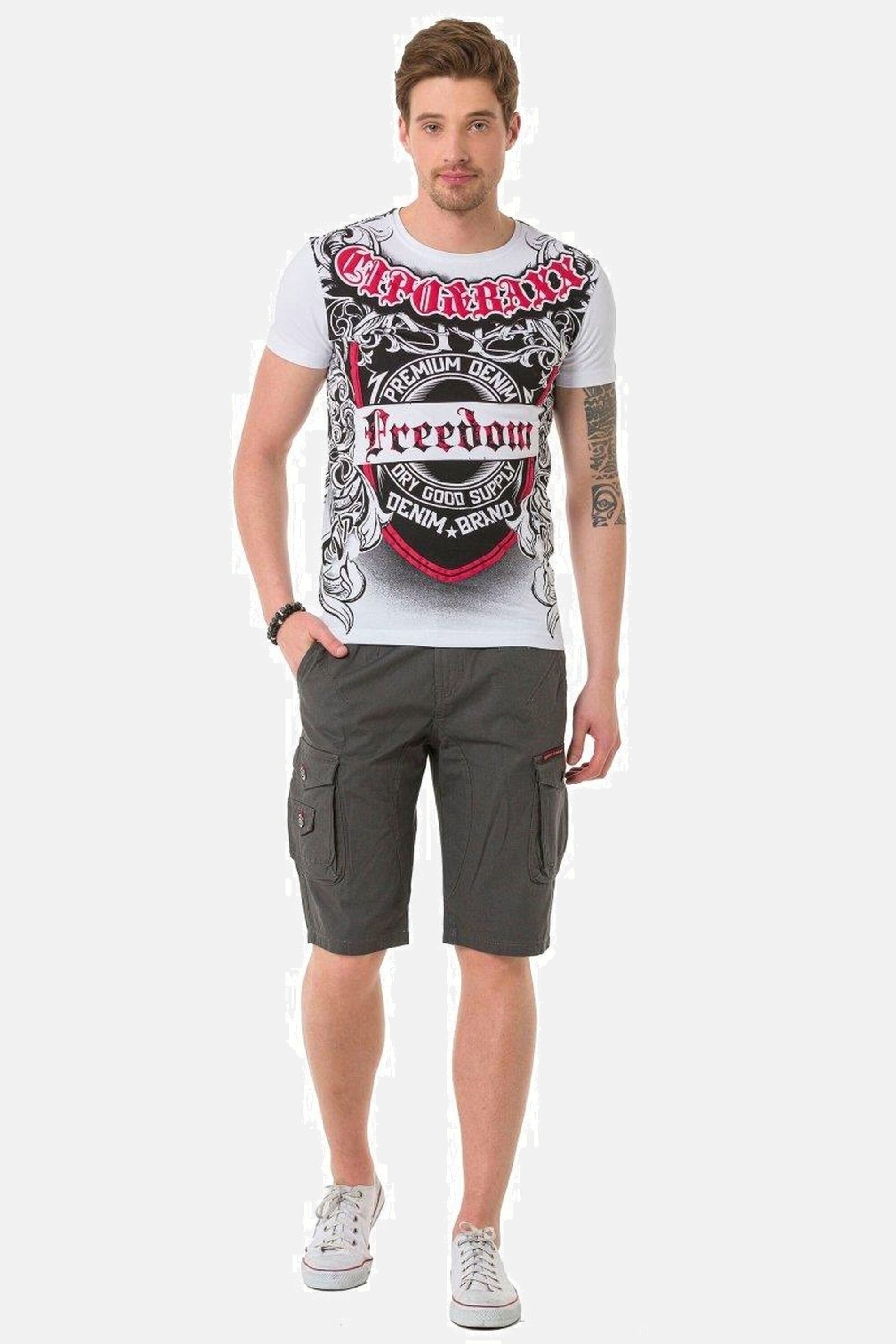 Cipo & Baxx Jeansbermudas »Bermuda & Short«, mit praktischen Beintaschen, CK265