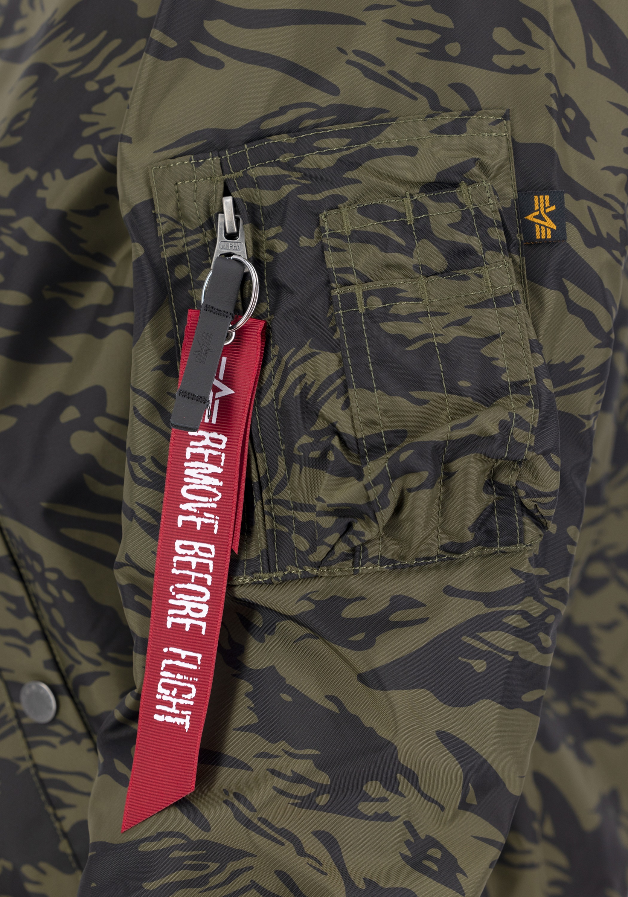 Alpha Industries Bomberjacke »Alpha Industries Men - Bomber Jackets MA-1 TT Two Tone Camo«