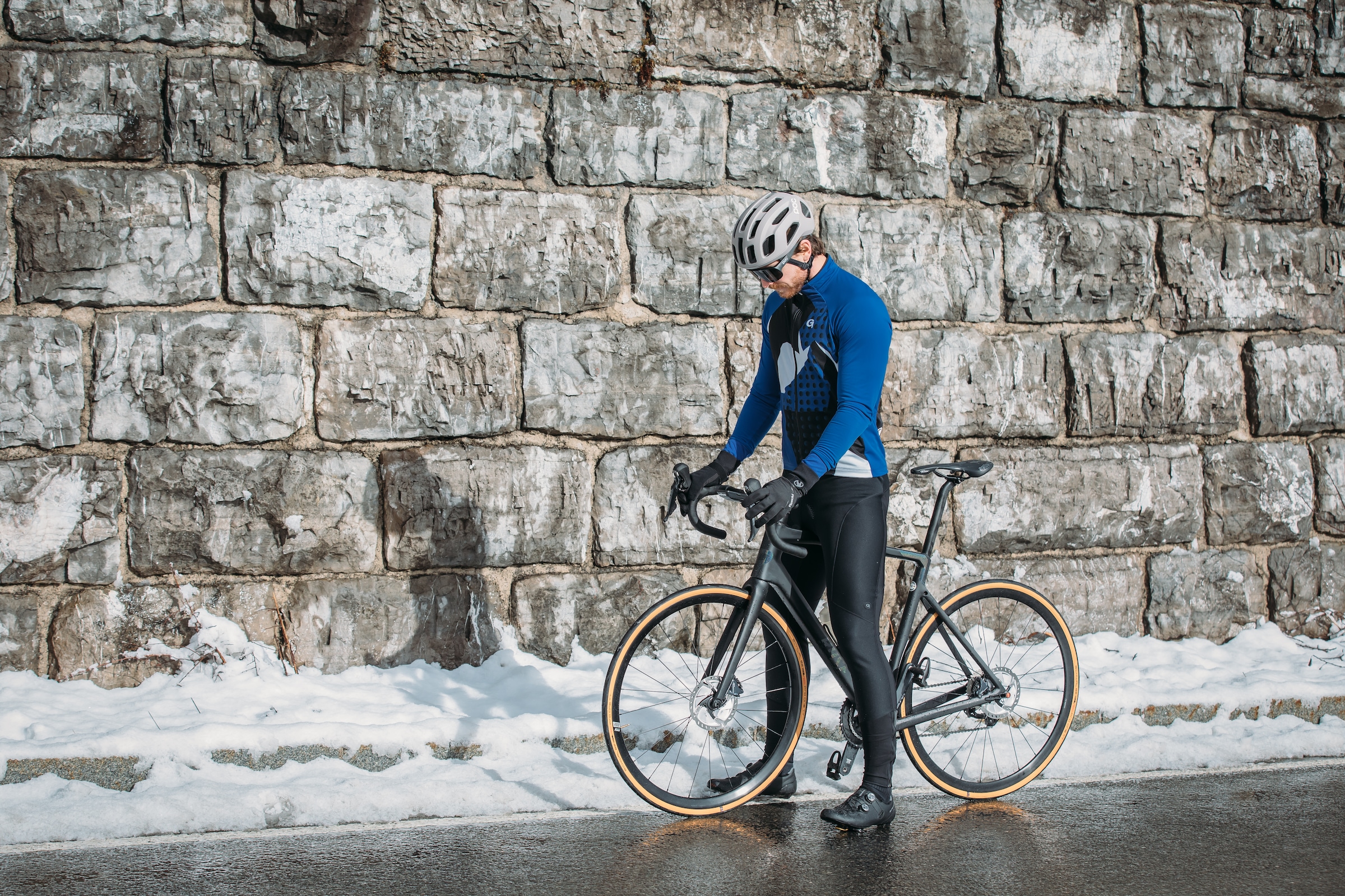 Gonso Fahrradhose »Montana Bib 2«, Winddicht, wasserabweisend, hohe  Wärmeisolation ▷ bestellen | BAUR