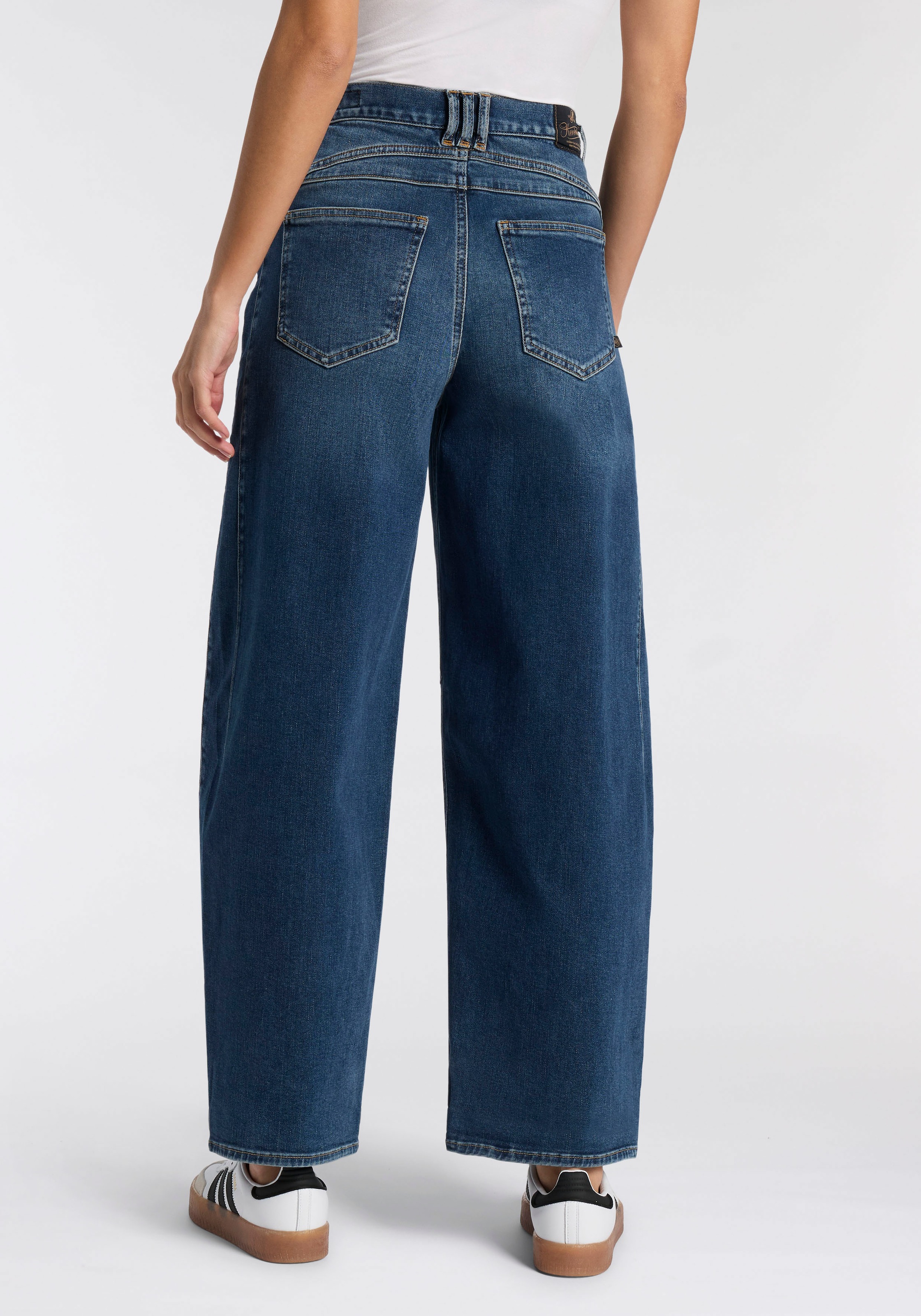 Herrlicher Loose-fit-Jeans »Barrow Denim Cashmere Touch« mit hohem Bund, Knieabnäher