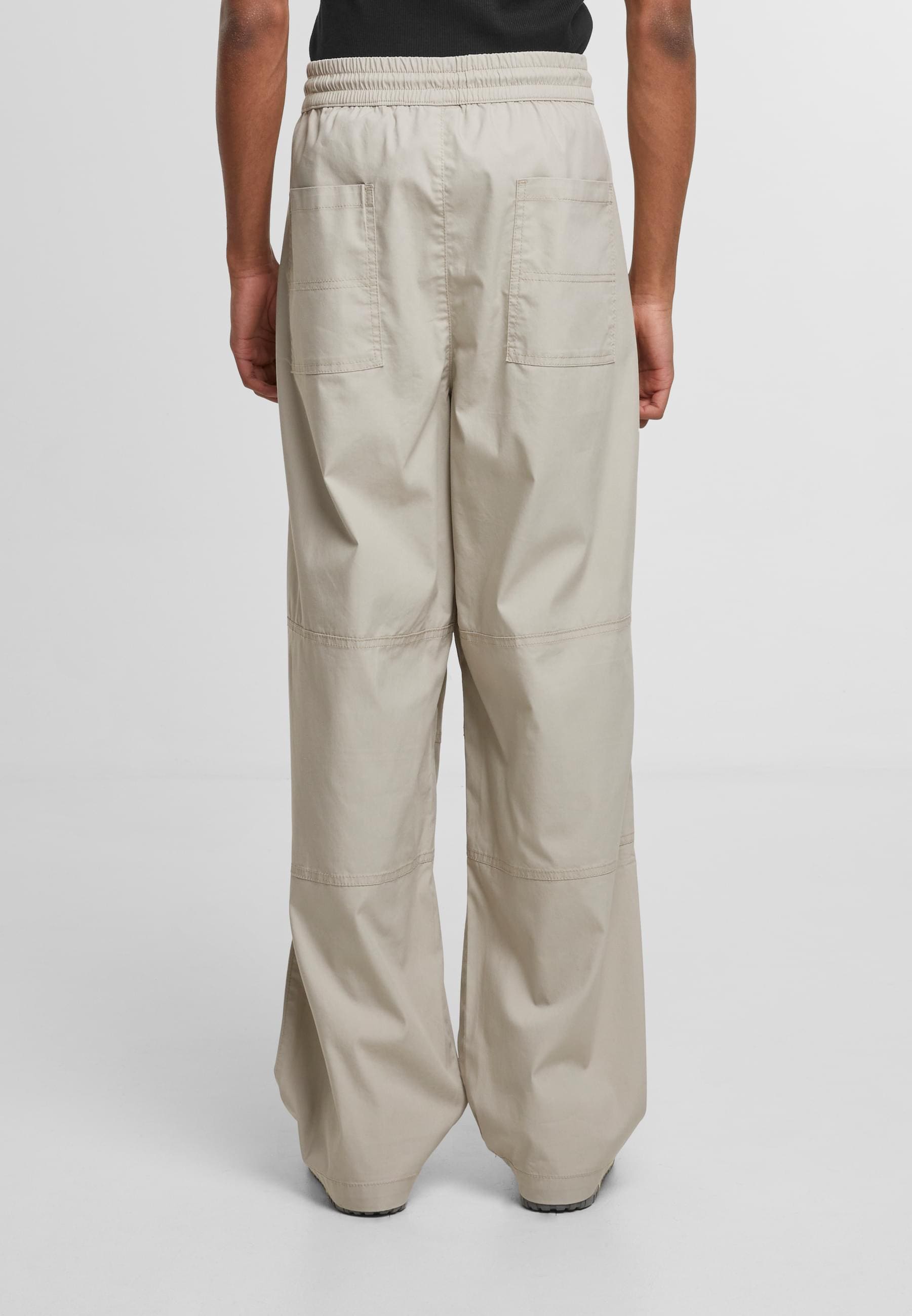 URBAN CLASSICS Stoffhose »Urban Classics Loose Fit Pants With Darts«, (1 tlg.)