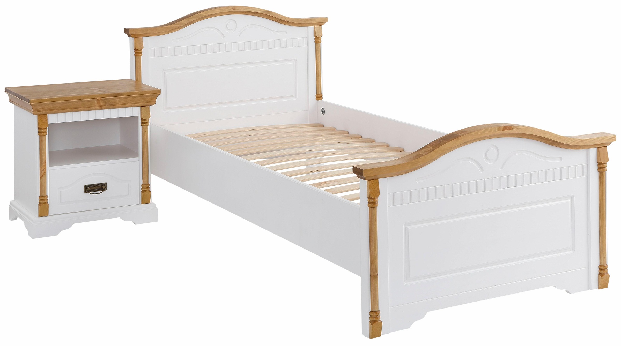 Home affaire Massivholzbett »Graz, hohe Belastbarkeit, klassischer Landhausstil, FSC® zertifiziert«, (Breite/Belastbarkeit 180cm/220 KG, 90cm/=120KG), mit dekorativen Fräsungen, inklusive Lattenrost