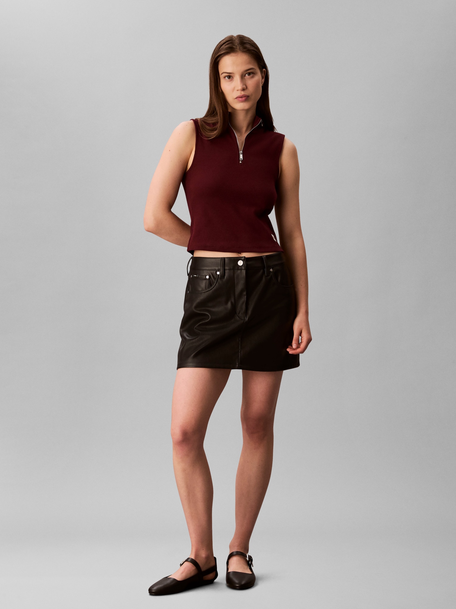 Calvin Klein Jeans Tanktop »A- WOVEN LABEL SL QZ TOP«, Mit Rundhalsausschnitt