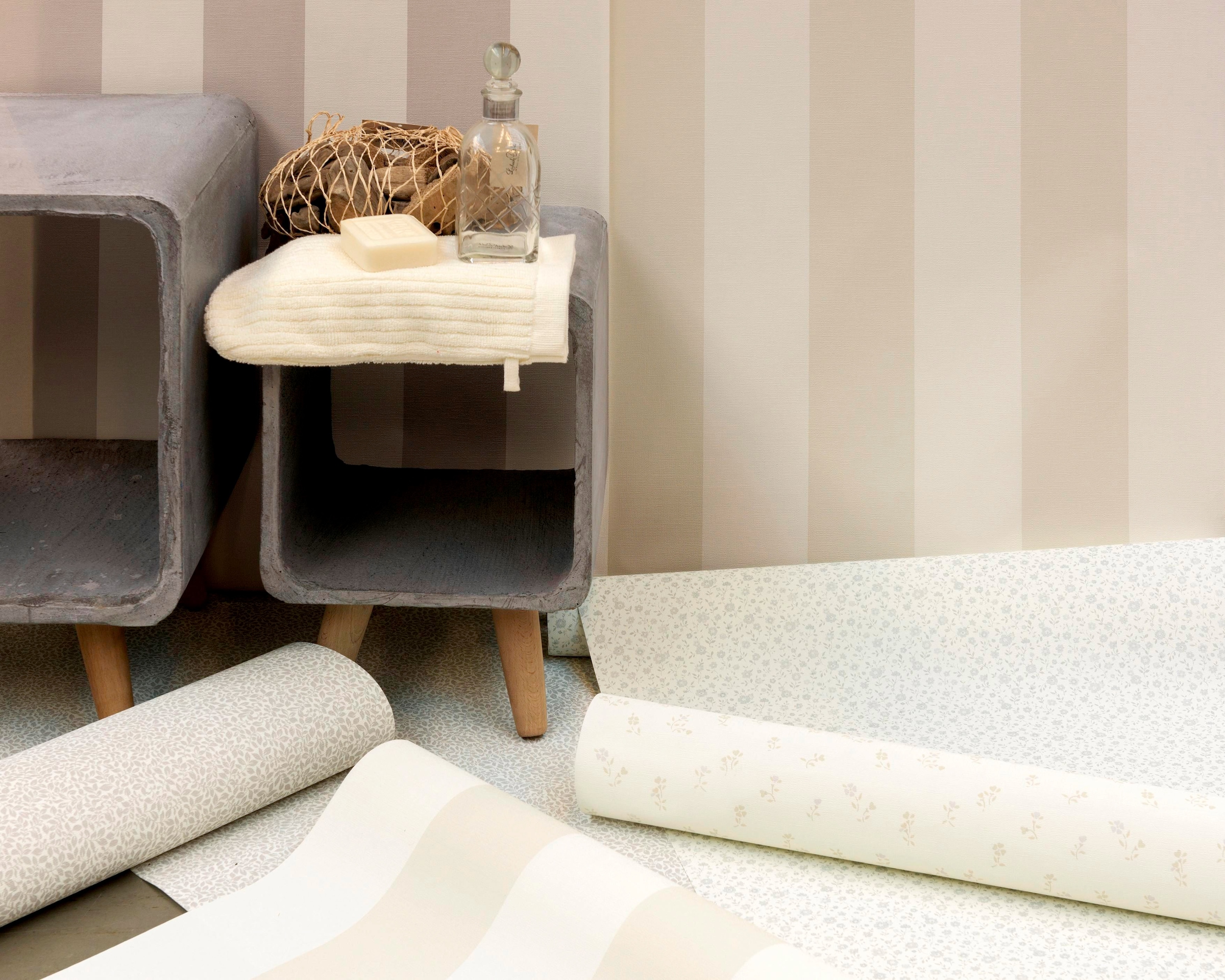 A.S. Création Vliestapete »Landhaustapete mit Streifen«, matt-gemustert-neutral, Babyblau Tapeten Wohnzimmer Schlafzimmer Küche modern Flur Design Büro