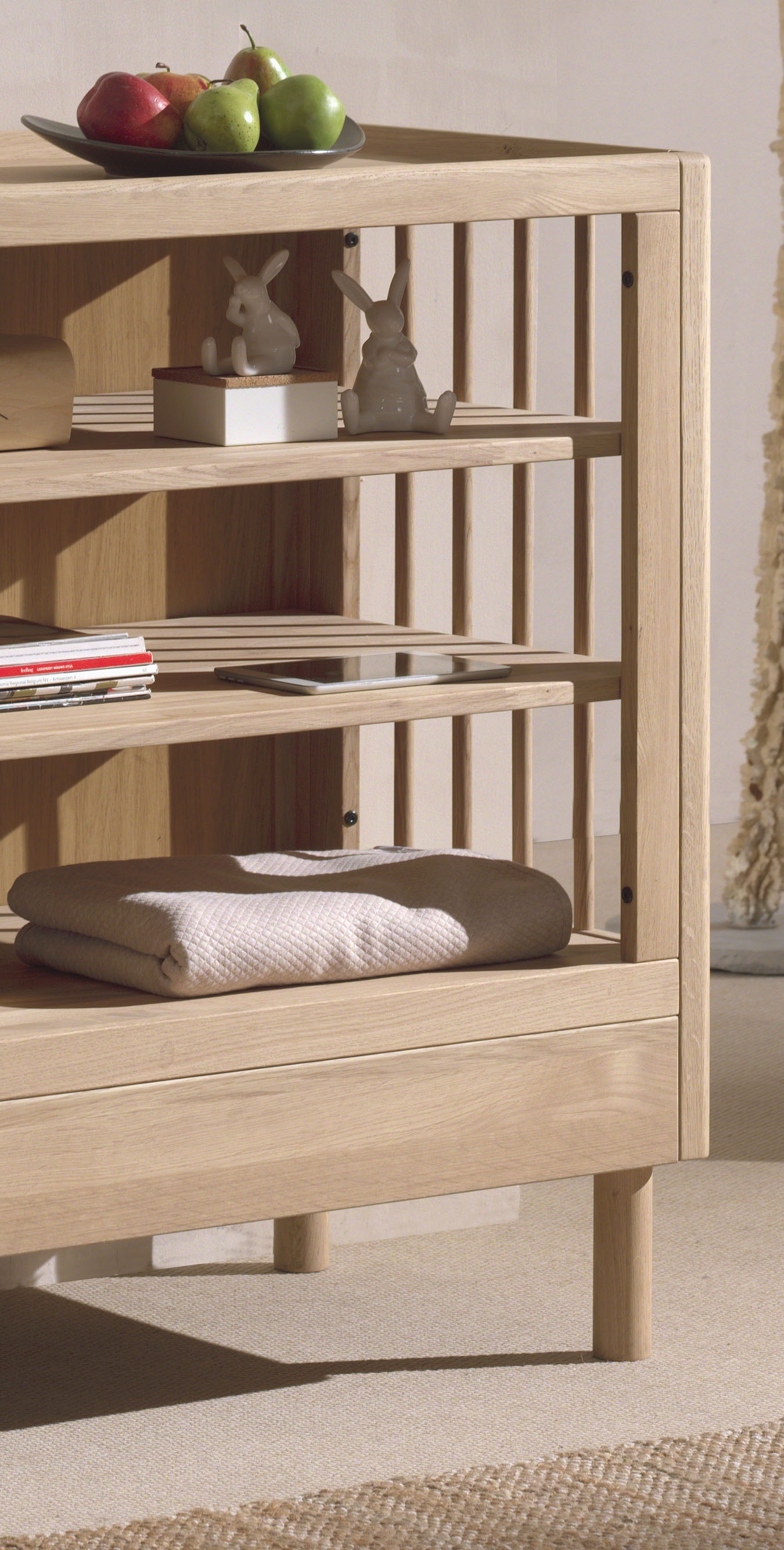 Thumbnail - Home affaire Wickelkommode "Wickelregal aus massvier Eiche natur geölt, zeitloses Design" bis 11 kg mit 3 geräumigen Fäc...