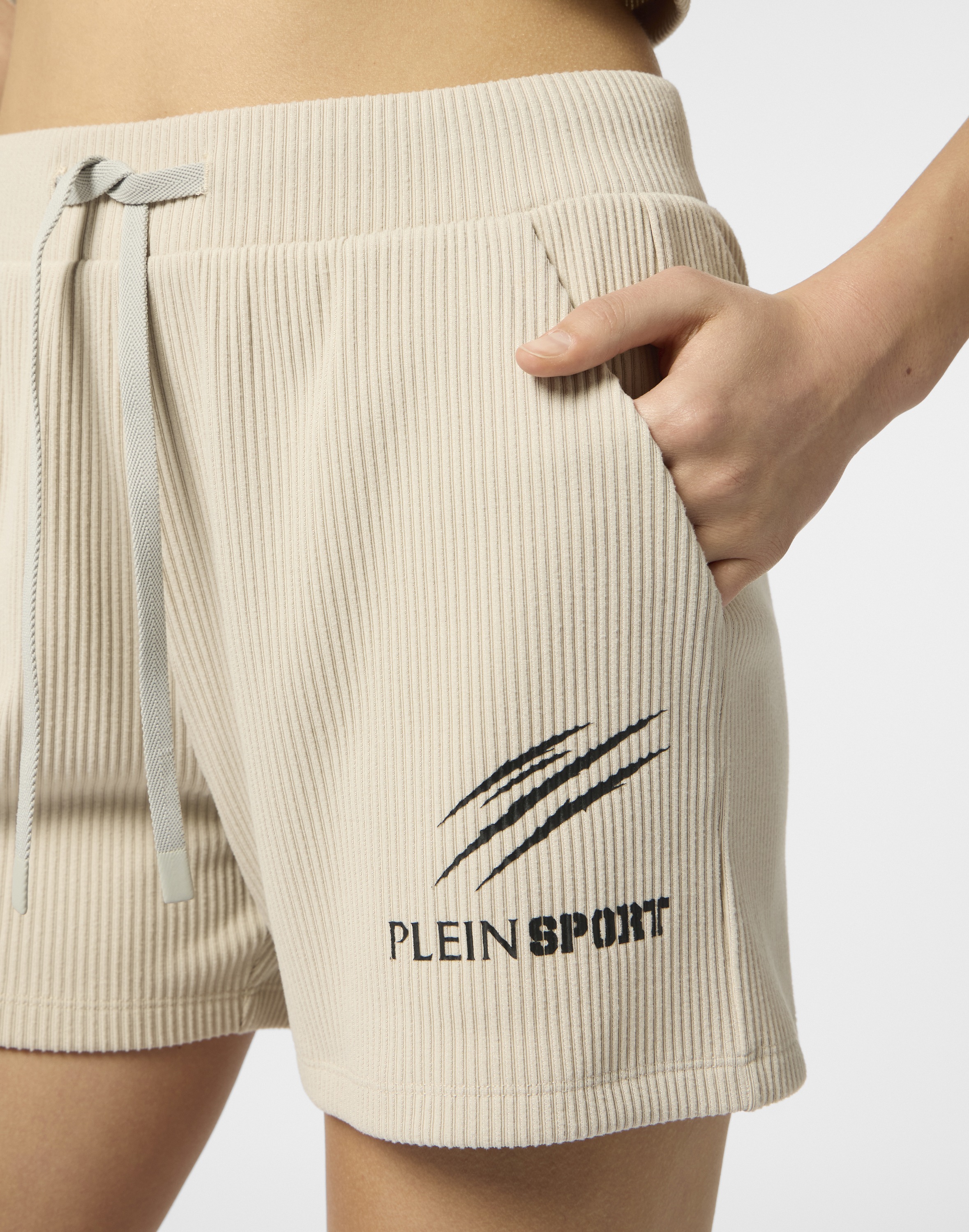 Thumbnail - PLEIN SPORT Shorts "Ribbed Loose Fit Shorts Scratch"
