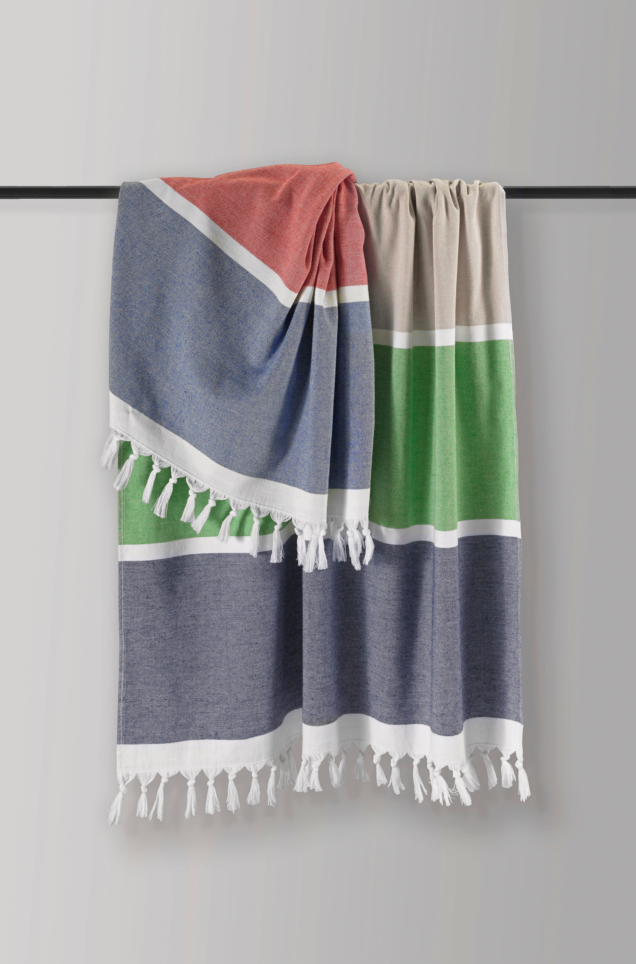 TOM TAILOR HOME Strandtuch »Hamam«, (1 St., Strandtuch 90 x 180 cm), saugfähig, leicht, ideal für Strand, Freibad + Wellness, mit Fransen