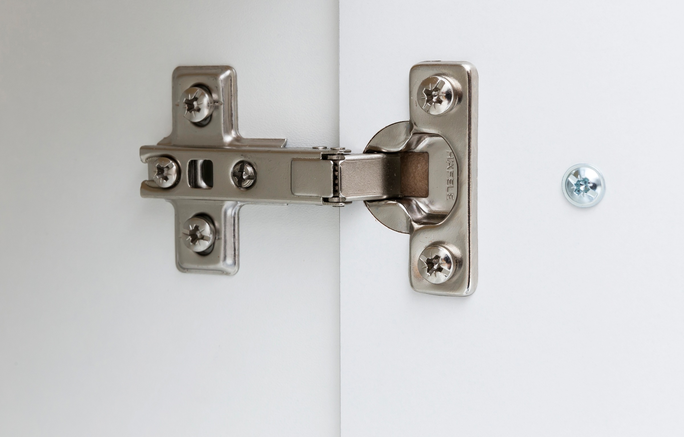 welltime Seitenschrank »Avignon« stehende und hängende Montage möglich