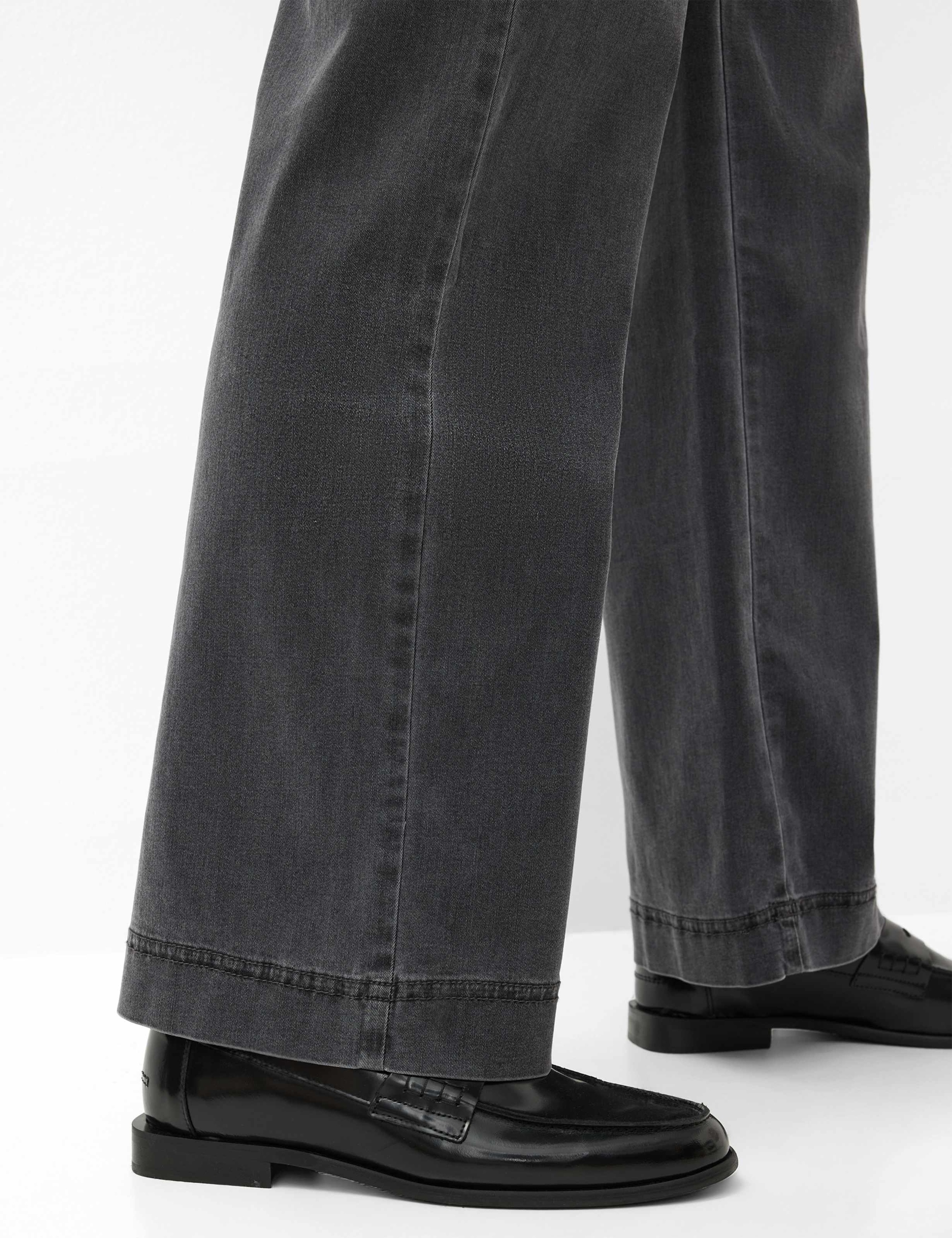 RAPHAELA by BRAX Bequeme Jeans »Style PAM FLARED«