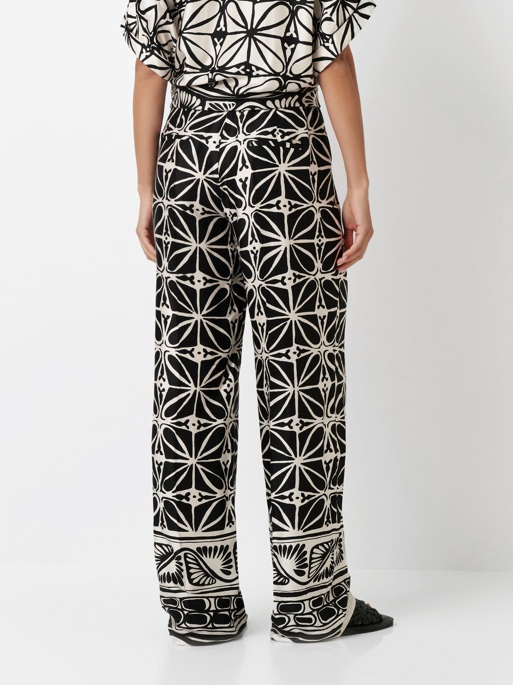 TONI Schlupfhose "Pia Wide Chic 7/8", in trendy Knöchellänge günstig online kaufen