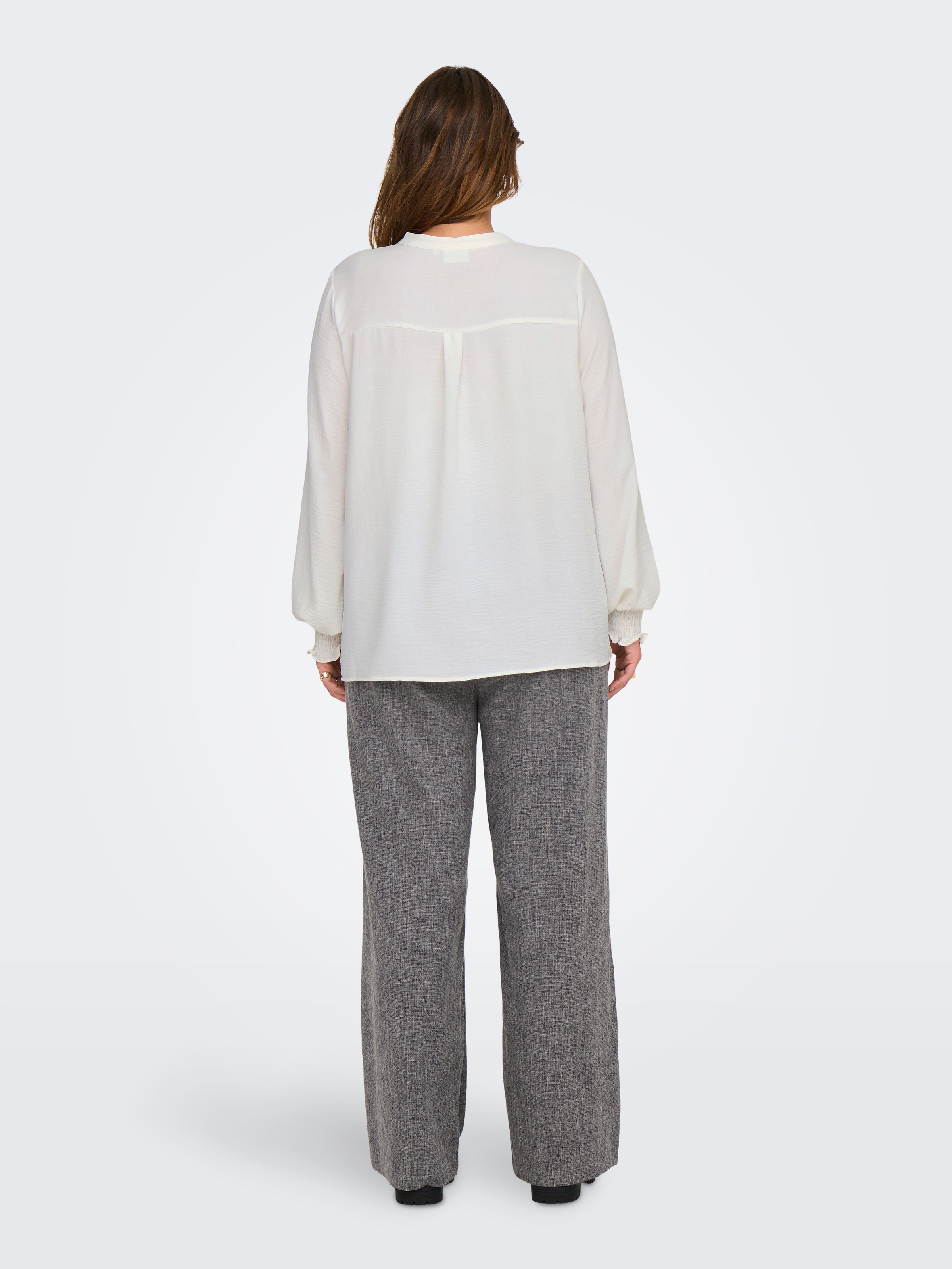 ONLY CARMAKOMA Shirtbluse »CARMETTA LIFE V-NECK TOP WVN NOOS«