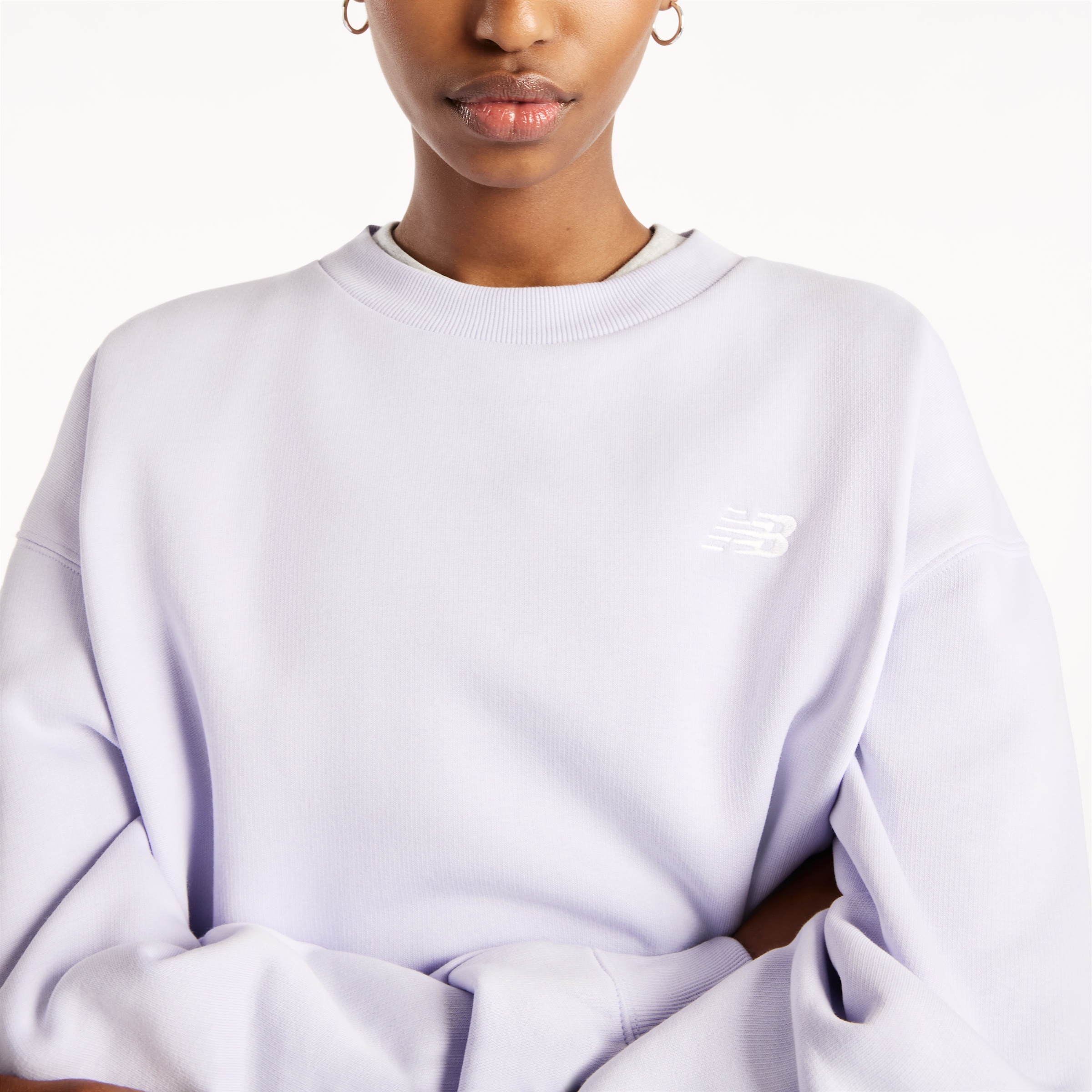 New Balance Sweatshirt »SPORT ESSENTIALS FLEECE CREW«, mit Rundhalsausschnitt, weiches Fleece, aus Baumwolle und Polyester
