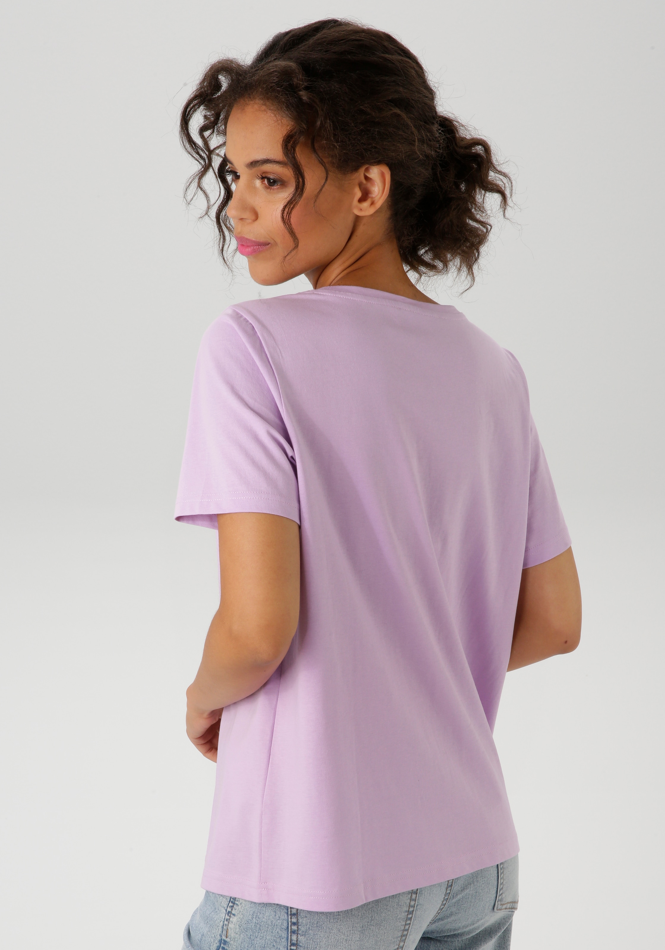 Aniston CASUAL T-Shirt, mit farbharmonischen Frontprint aus Foliendruck