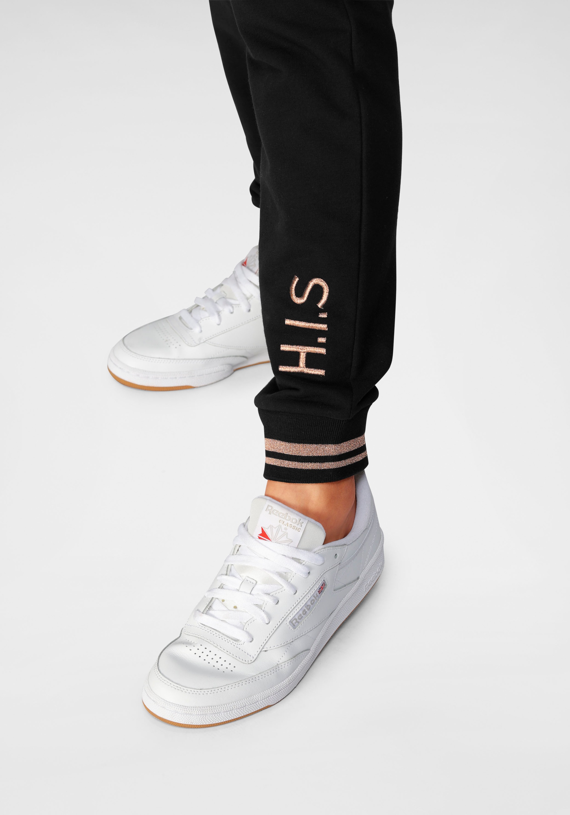 H.I.S Jogginghose, mit metallisch glänzenden Details; Große Größe