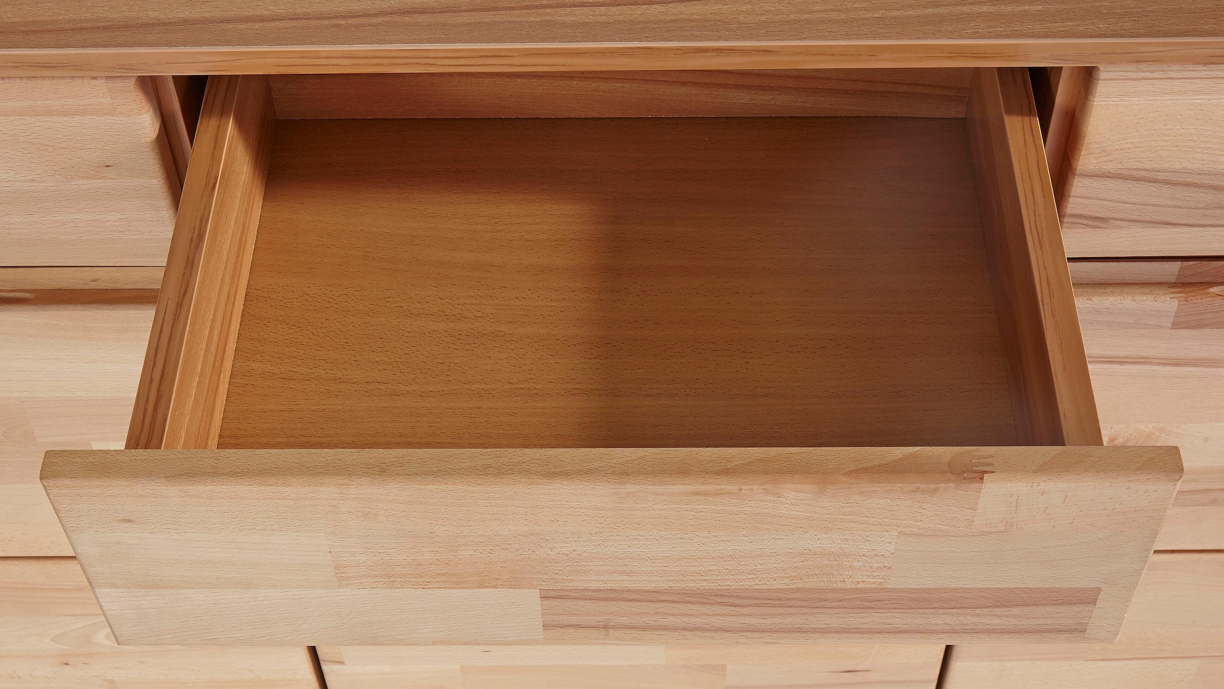 Home affaire Sideboard »Vetro,150cm breit,40 cm tief, Fronten Massivholz,6 Fächer«, Kernbuche massiv, Holzwerkstoff, 3Türen,3 Schubladen, Griffmulden