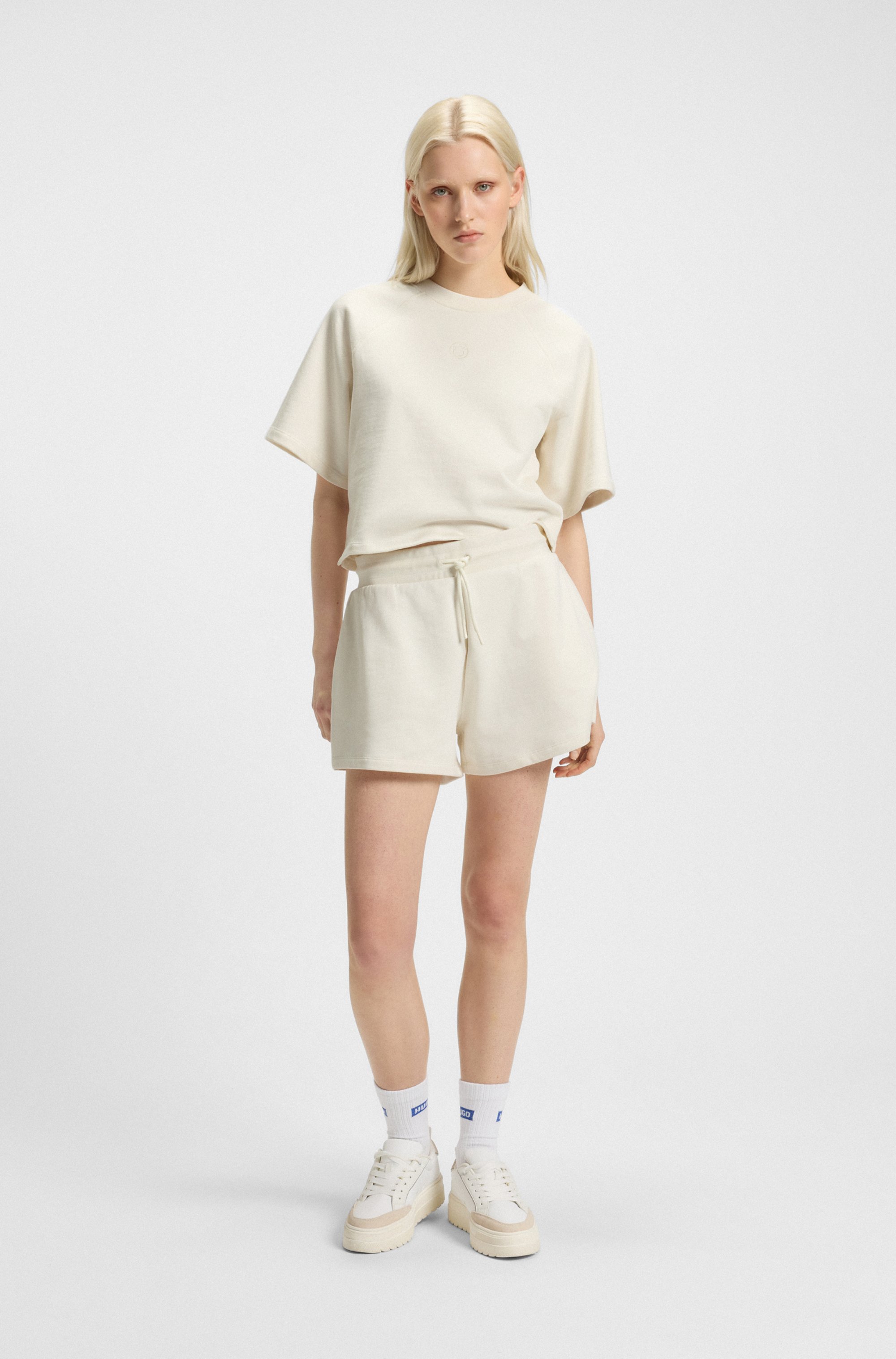 Thumbnail - HUGO Blue T-Shirt "Dorlina" mit Logostickerei