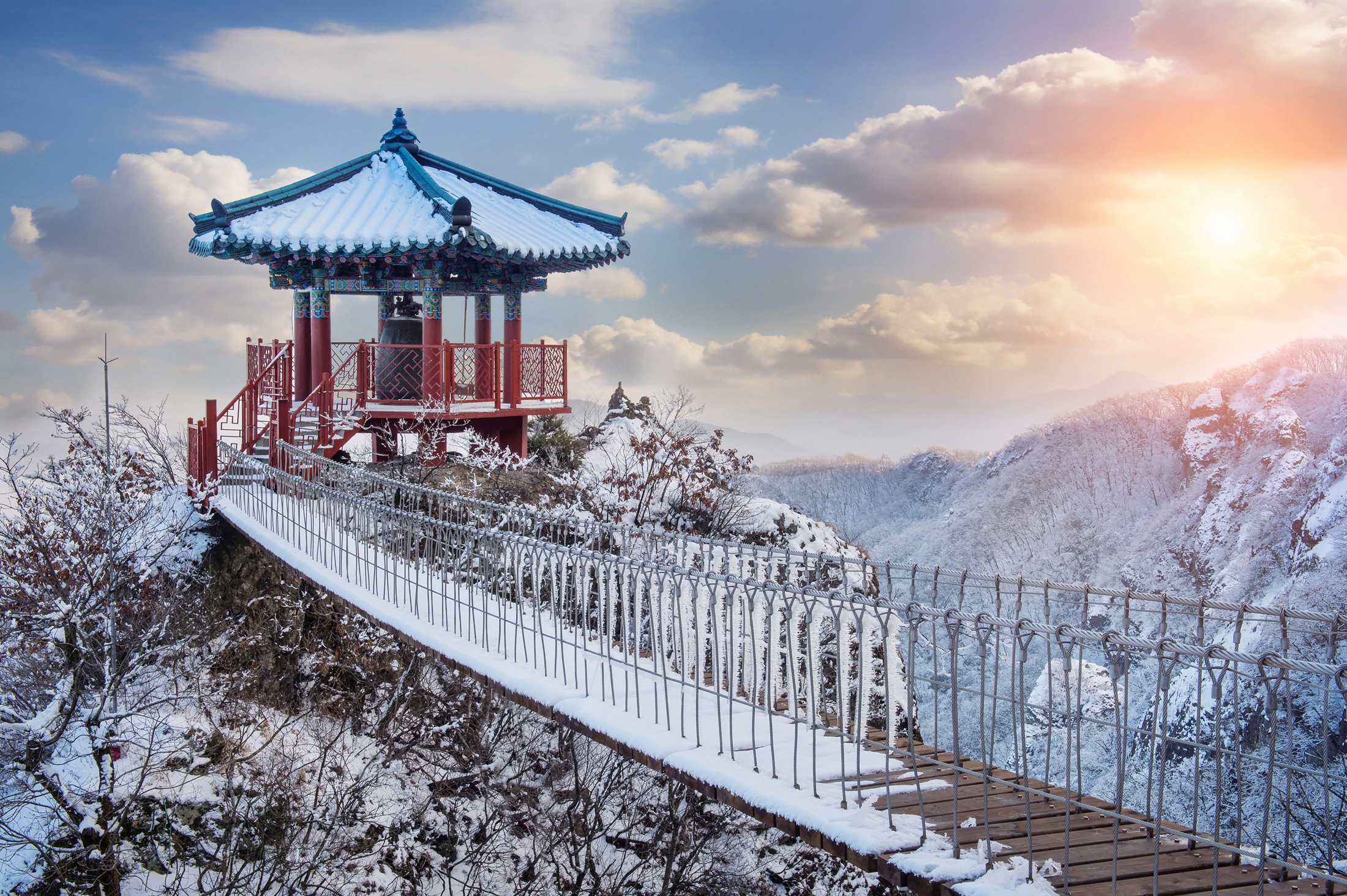 Papermoon Fototapete "WINTER-LANDSCHAFT-GUEMOSAN SÜDKOREA ASIEN WALD SONNE" günstig online kaufen