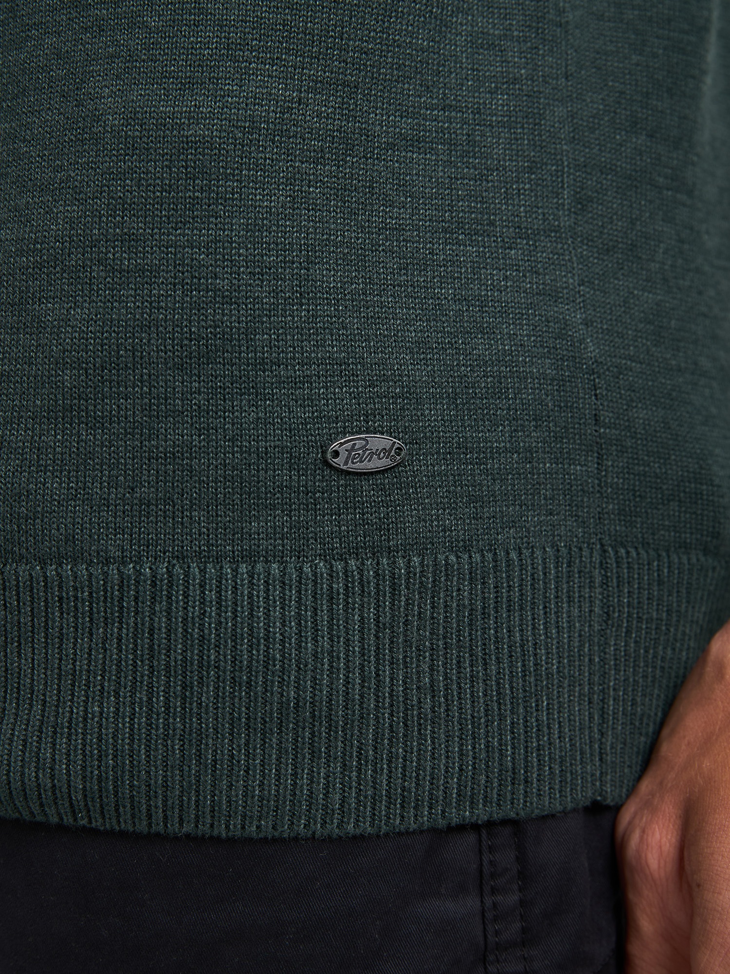 Petrol Industries V-Ausschnitt-Pullover »V-Neck Basi«, Materialmix mit Baumwollanteil