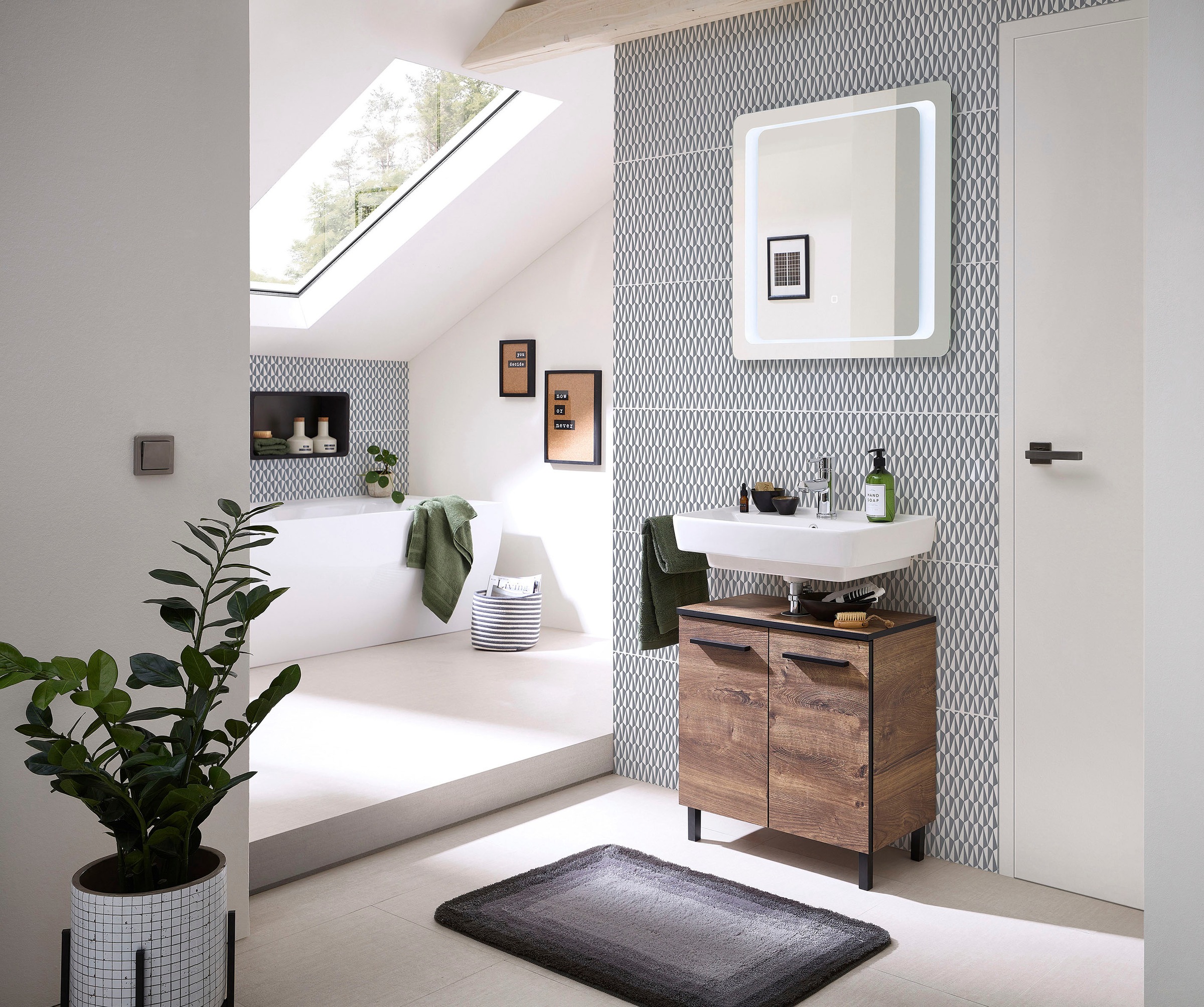 Saphir Badmöbel-Set "Quickset 374 Waschbeckenunterschrank mit LED-Spiegel" günstig online kaufen