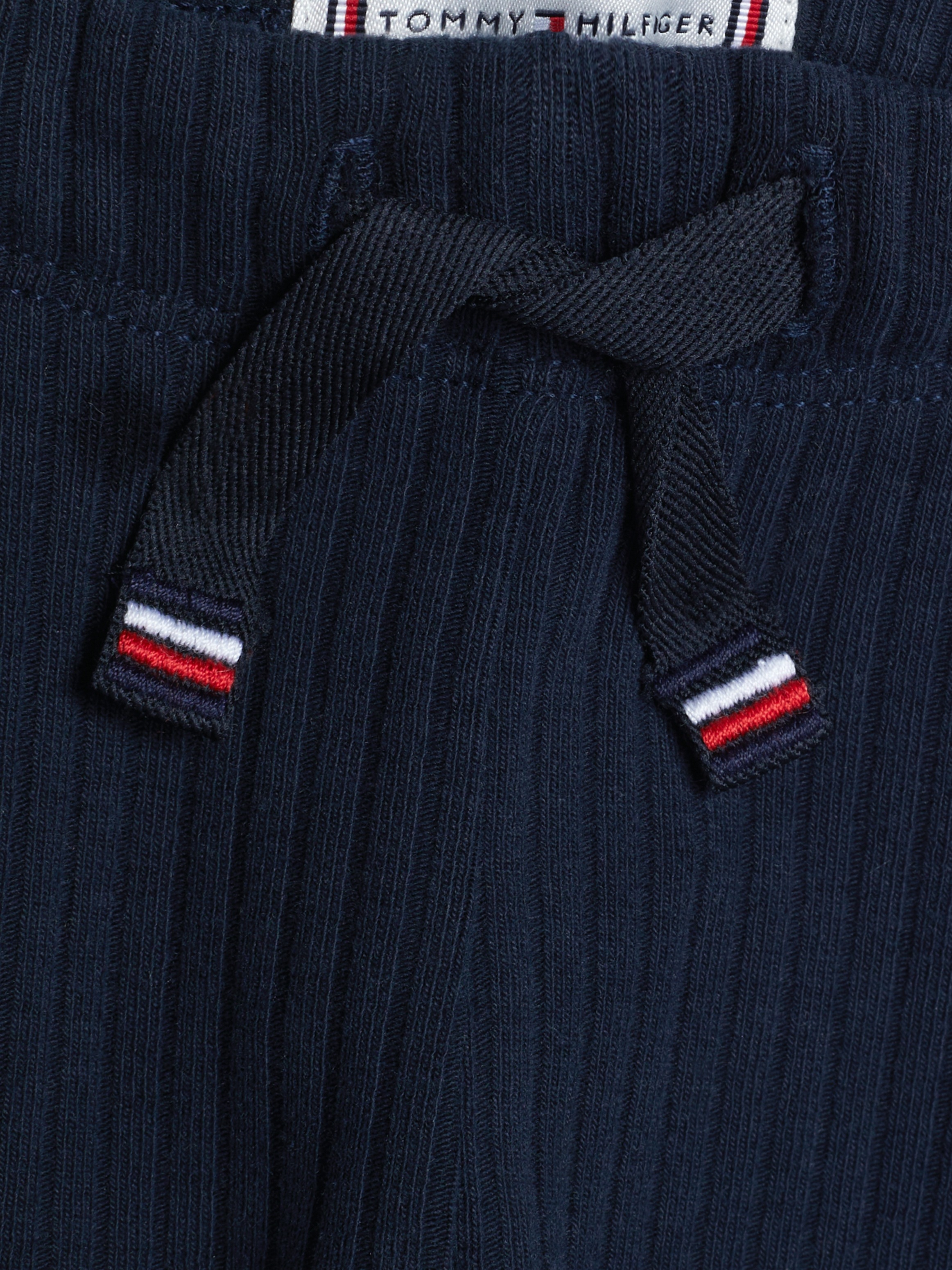 Tommy Hilfiger Sweathose »ESSENTIAL REGULAR SWEATPANTS«, Baby bis 2 Jahre mit Logostickerei