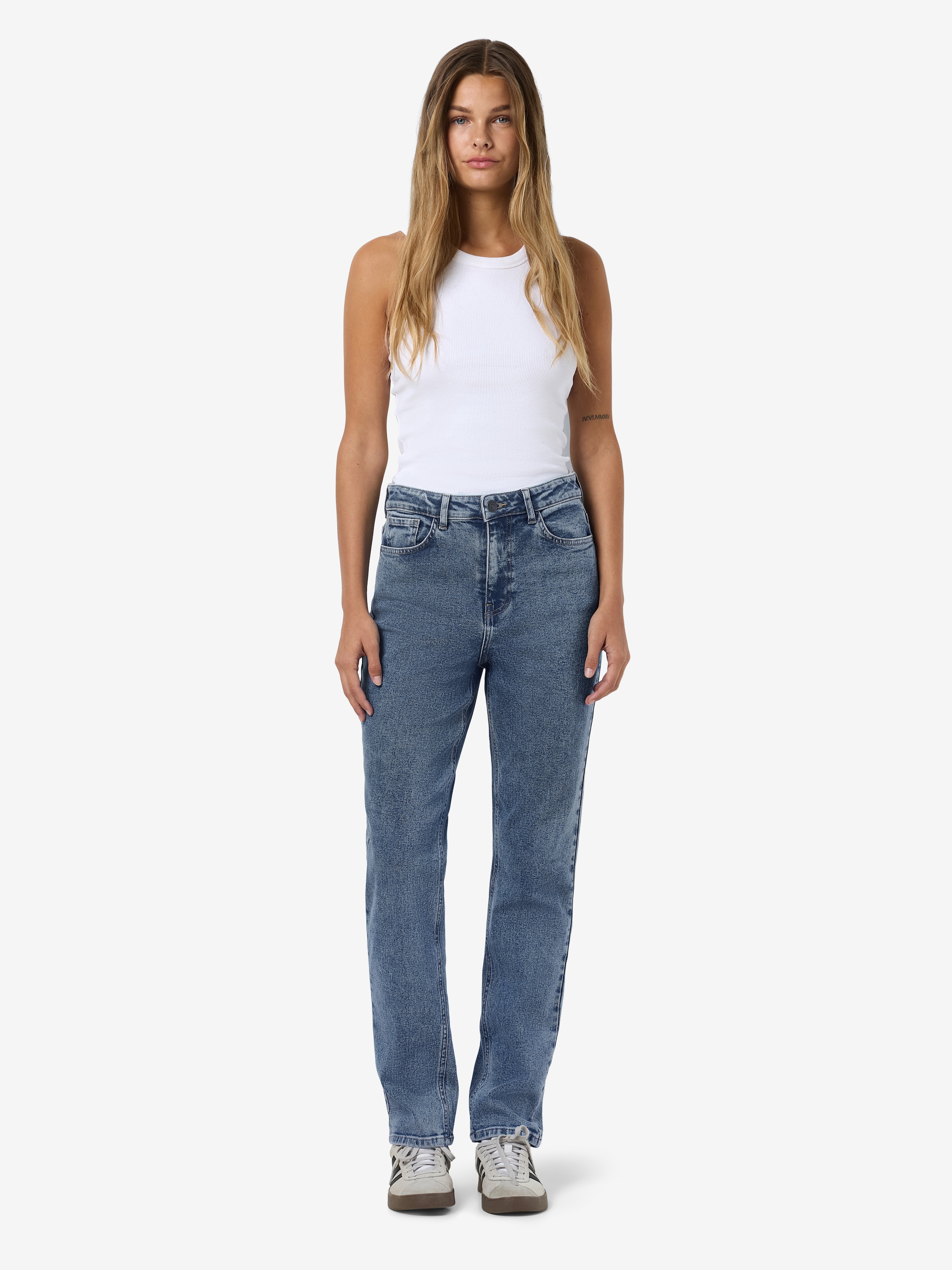 Noisy may High-waist-Jeans »NMDAISY HW MOM FIT JEAN AZ394MB FWD NOOS«
