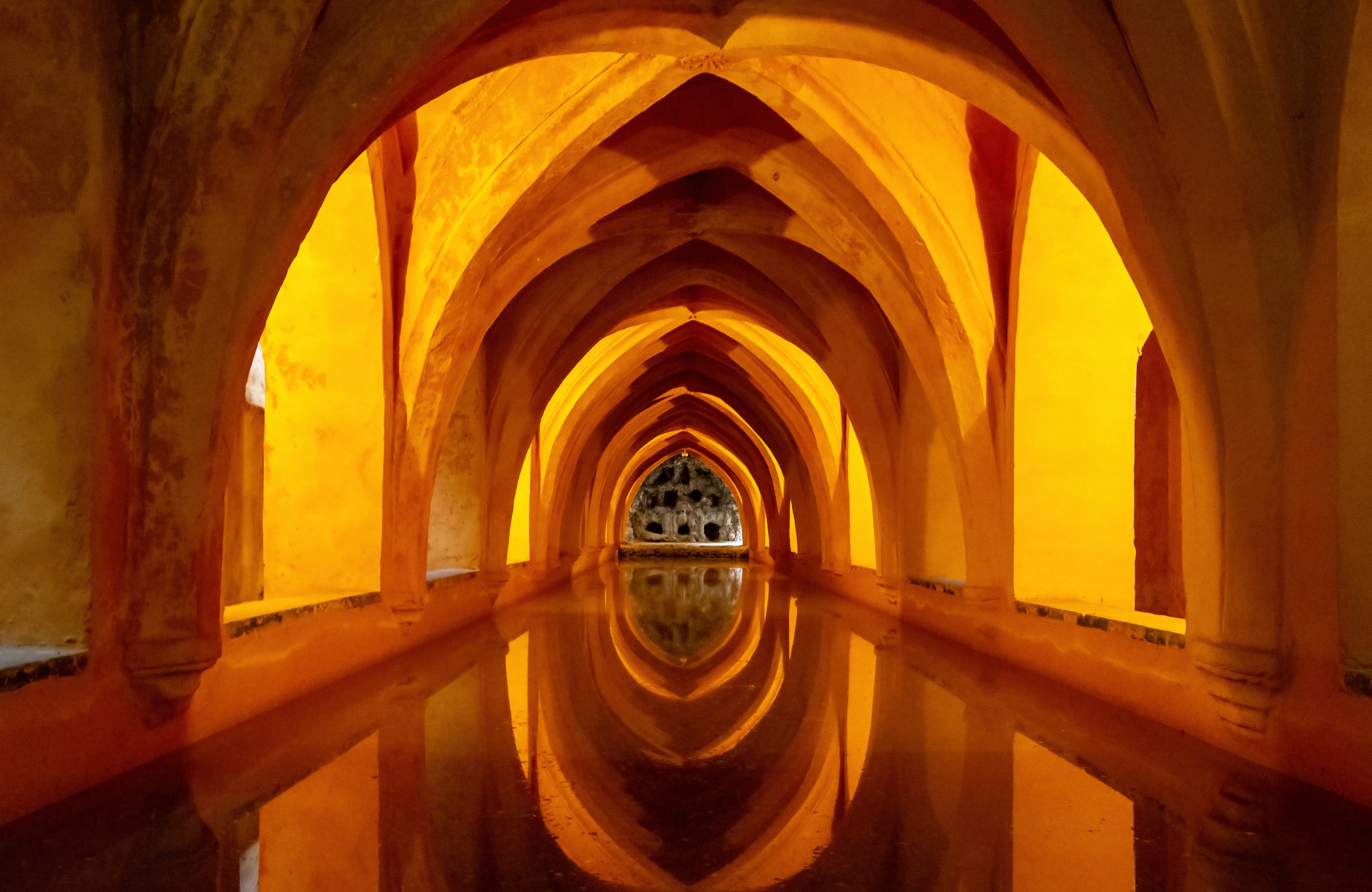 Papermoon Fototapete »PALAST-SCHLOSS TEMPEL KATHEDRALE GROTTE ABSTRAKT DESIGN«