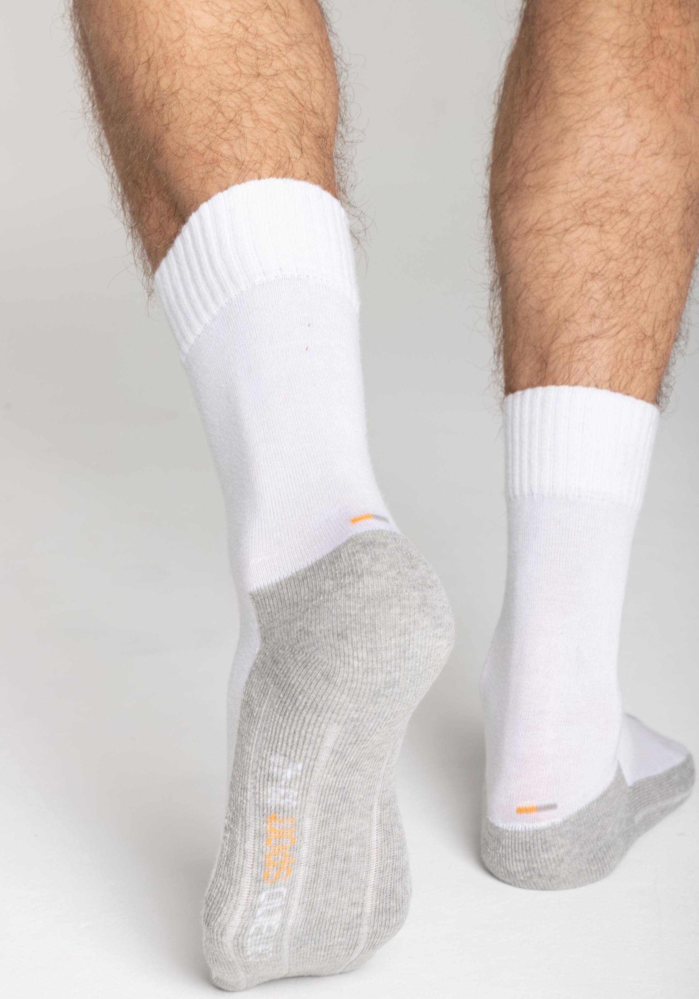 Camano Sportsocken »function«, (4 Paar), mit feuchtigkeitsregulierendem Material