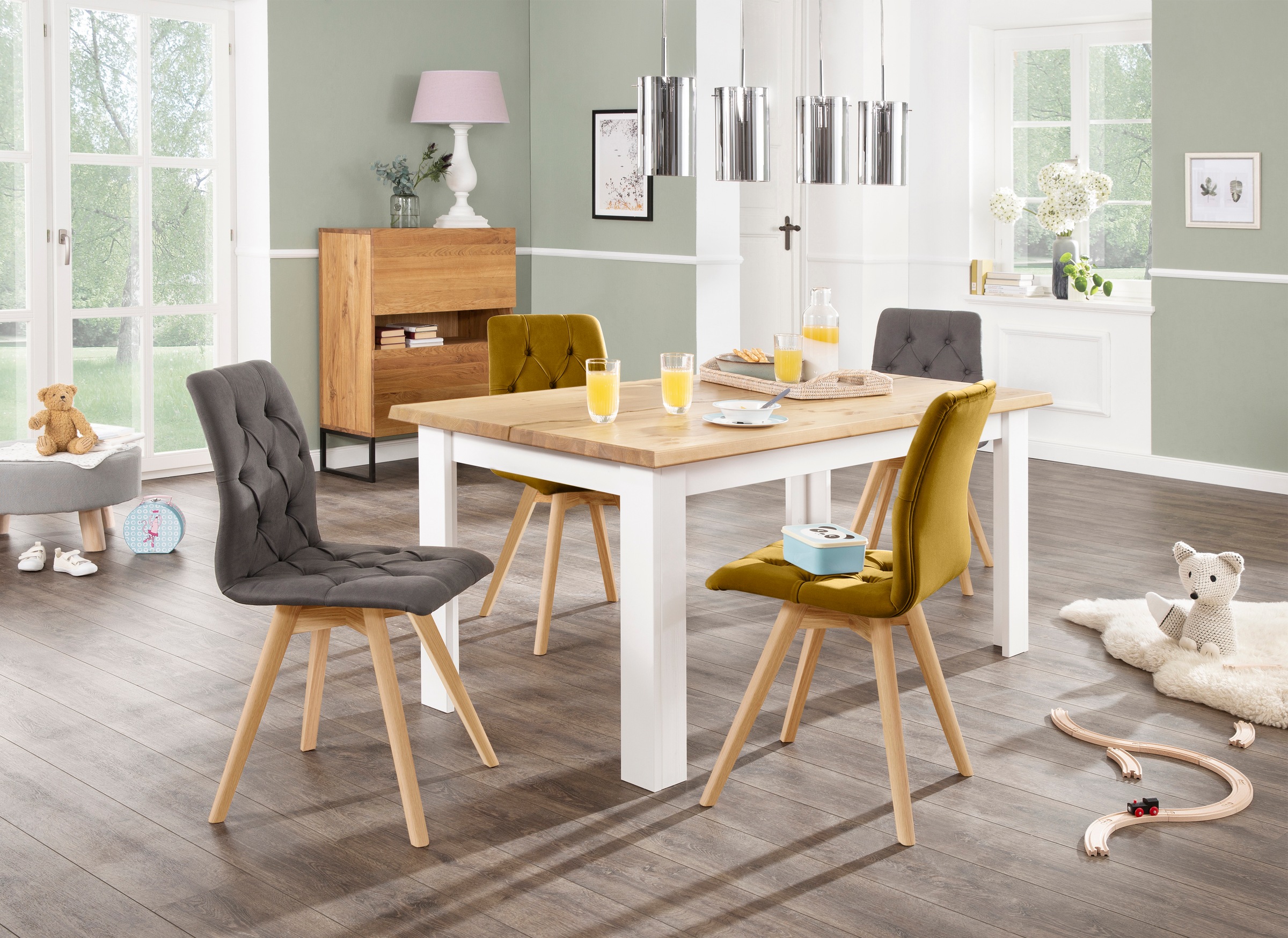 andas Esszimmerstuhl »Rania«, (Set), 4 St., Samtoptik, im 2er/4er/6er Set, Massivholzbeinen