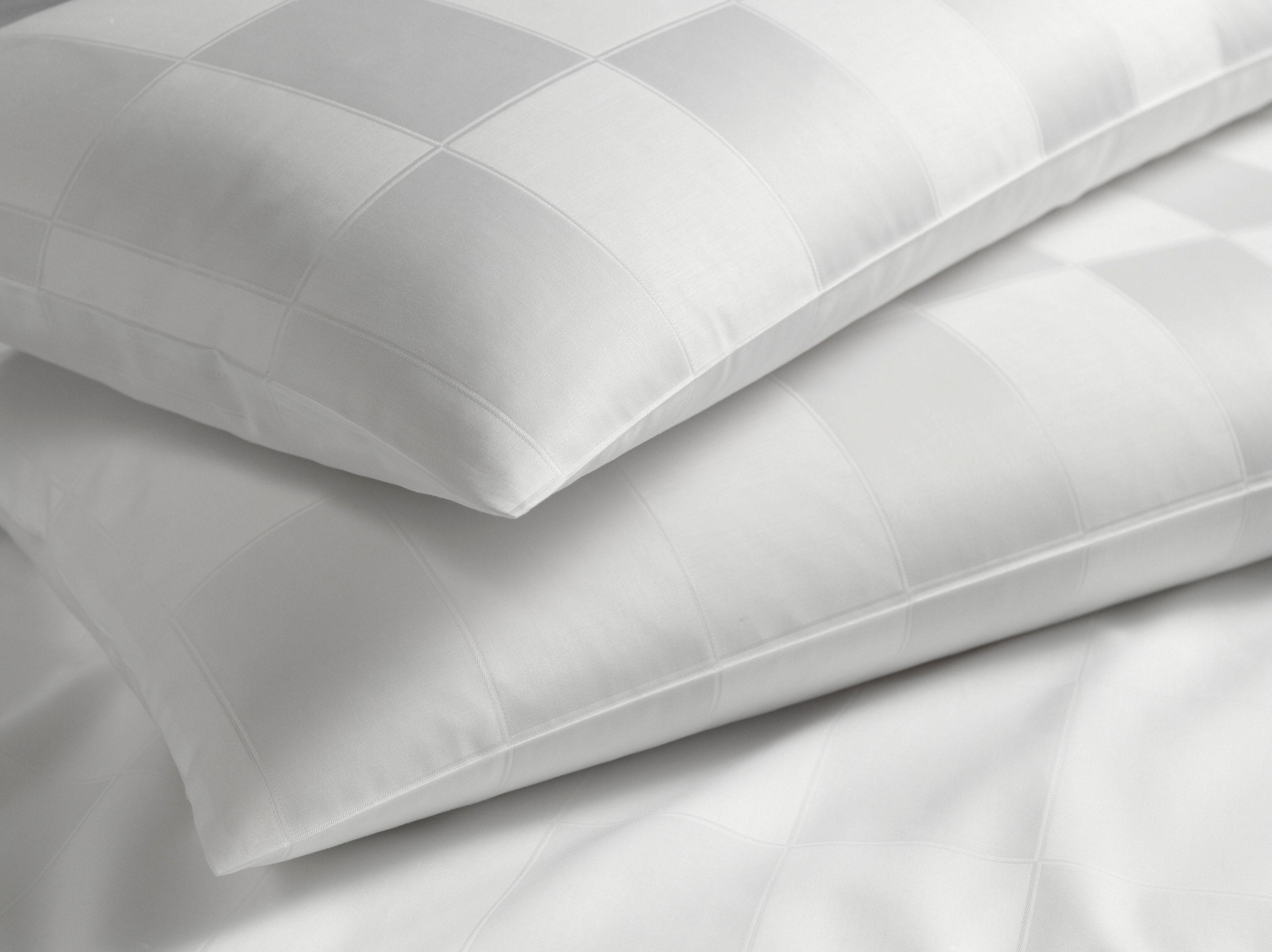 Thumbnail - Elegante Bettwäsche "Courage" 2 Stk. tlg. im modernen Karodesign