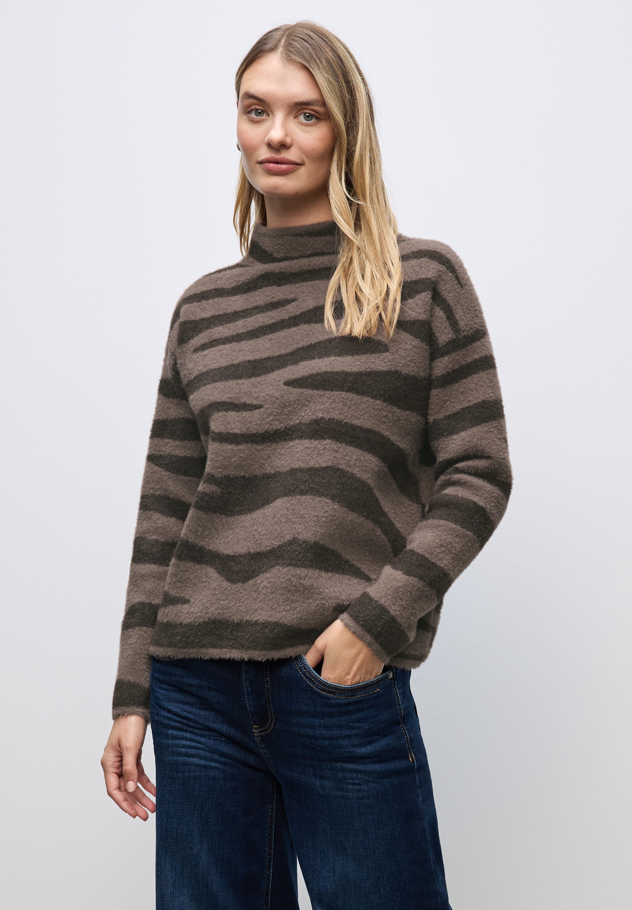 STREET ONE Jacquardpullover, mit Turtleneck günstig online kaufen