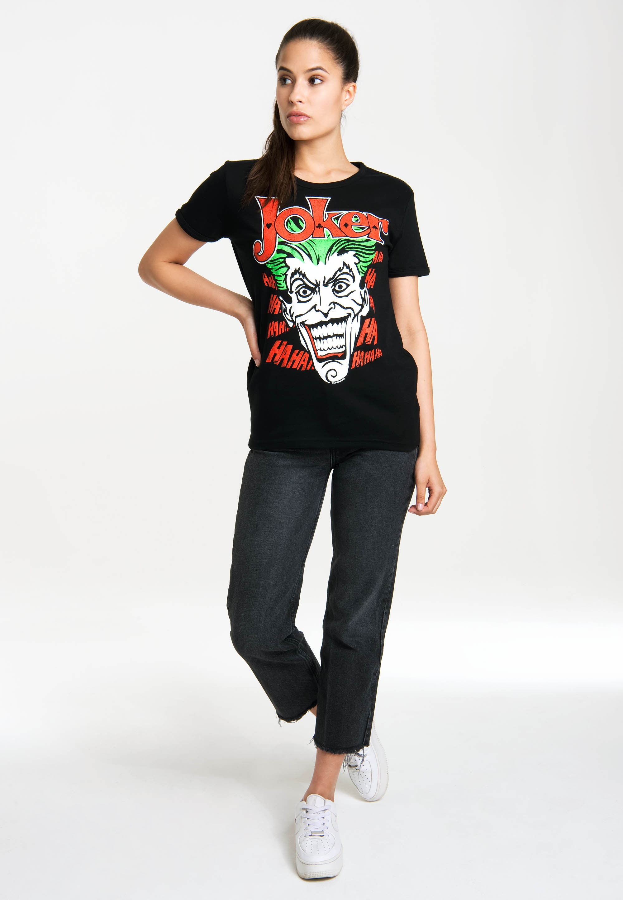 LOGOSHIRT T-Shirt »The Joker«, mit lizenzierten Originaldesign