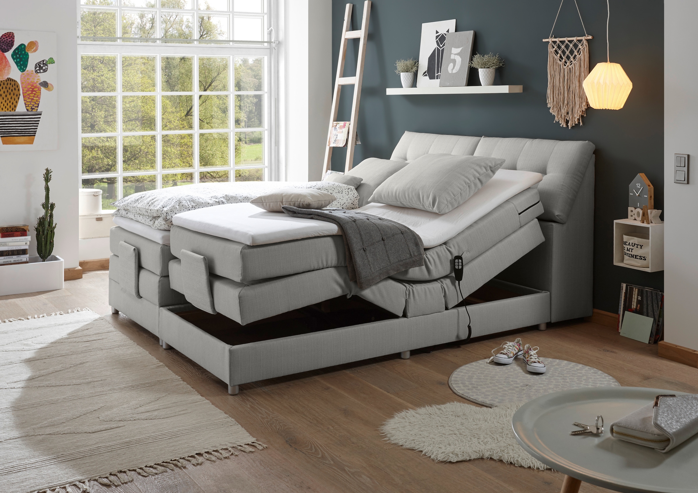 ED EXCITING DESIGN Boxspringbett "Carpino", inkl. Motor, Stauraum im Kopfteil und Topper