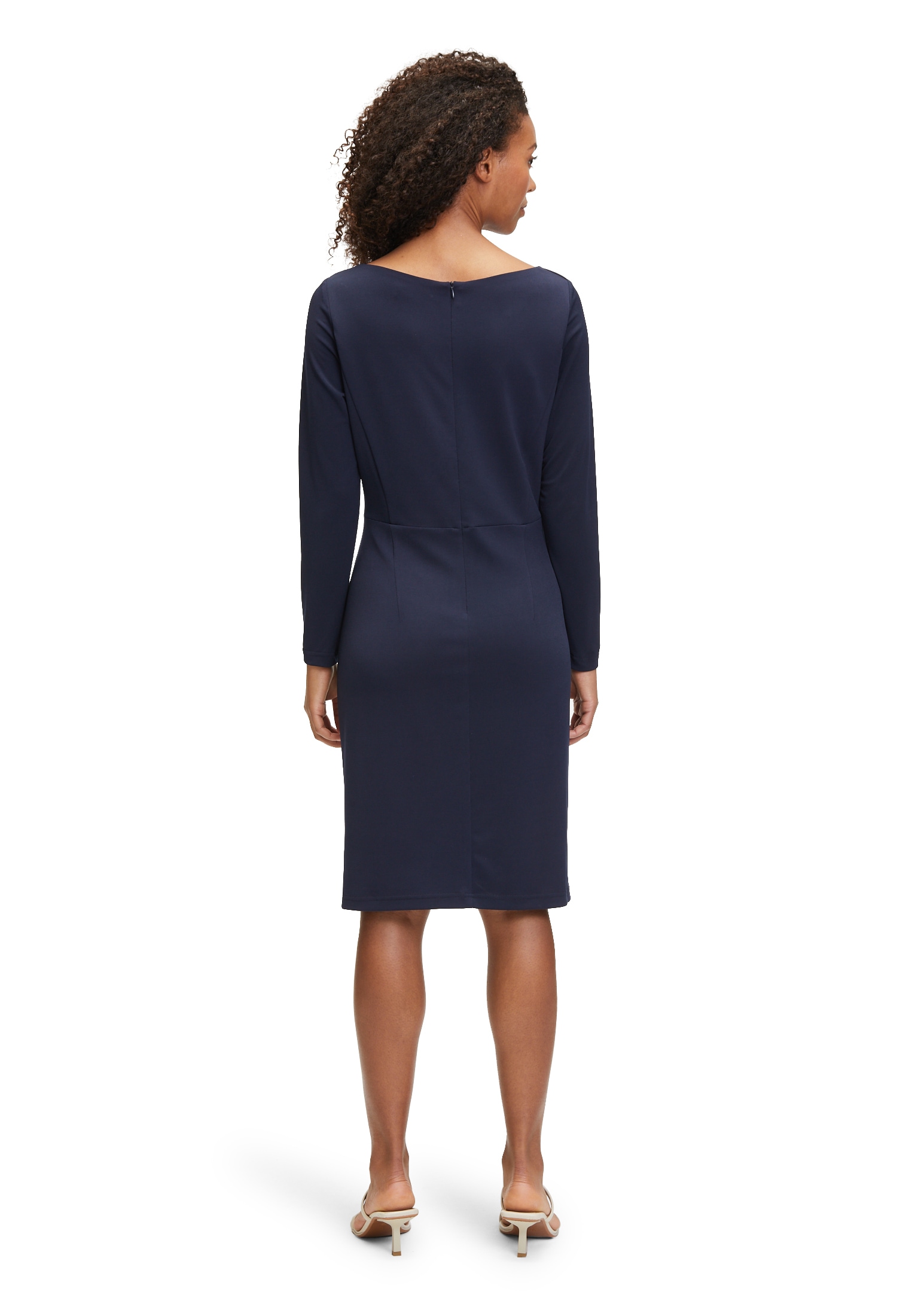 Vera Mont Cocktailkleid »Vera Mont Cocktailkleid mit V-Ausschnitt«, Nahtführung