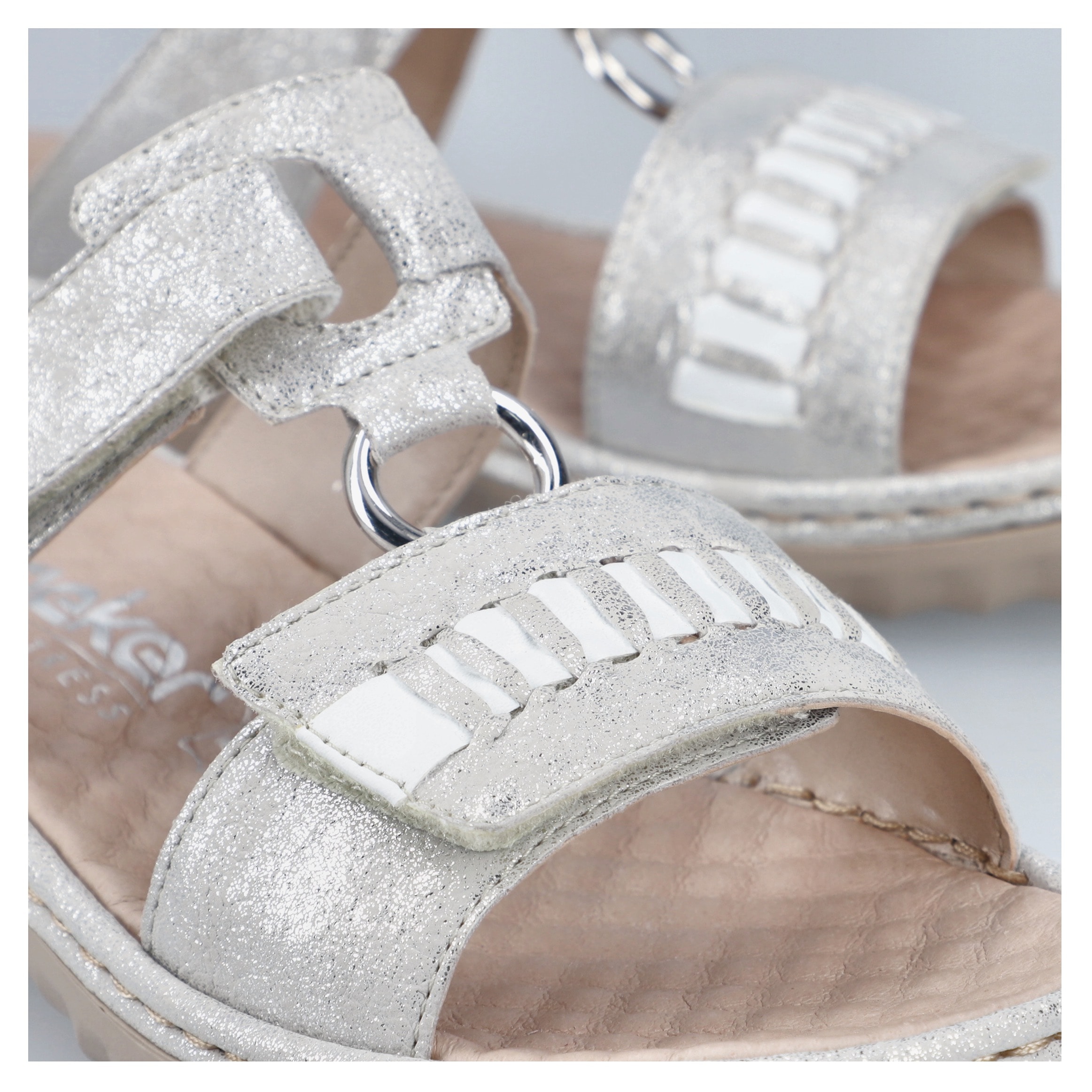 Rieker Pantolette, Sommerschuh, Strandschuh mit regulierbaren Klettverschlüssen