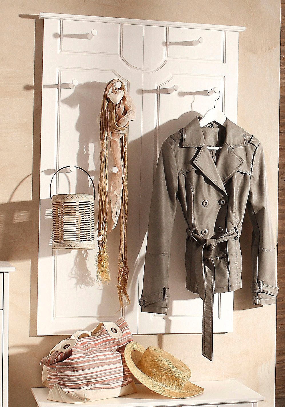 OTTO home Garderobenpaneel "Klera, mit dekorativen Fräsungen, Kiefer, Landhausstil" Made in Europe, Mit 10 Kleiderhaken, aus massiver Kiefer