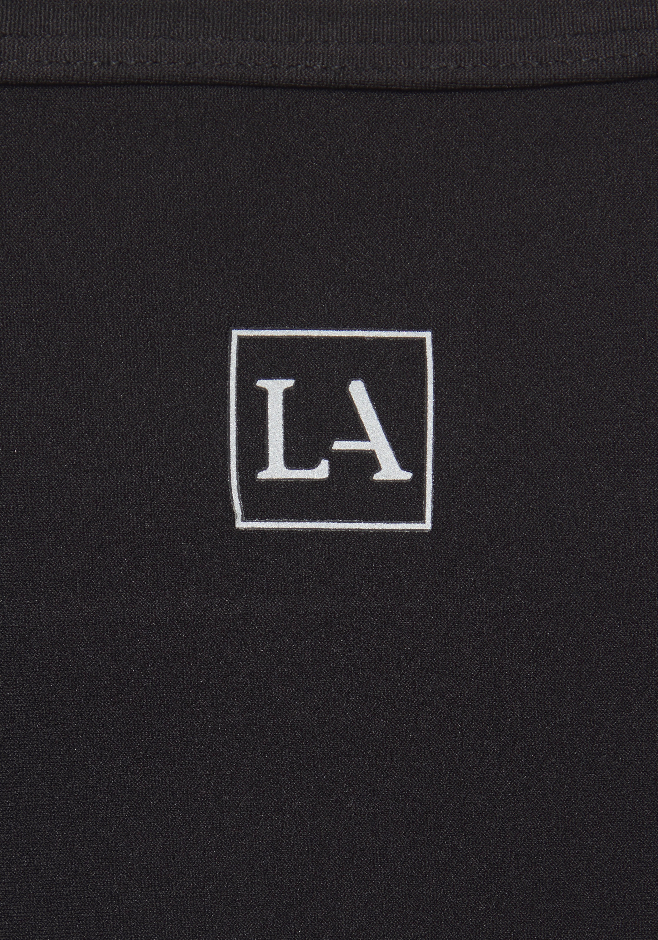 LASCANA ACTIVE Sporttop mit Mesh-Einsatz und gekreuzte Träger im Rücken