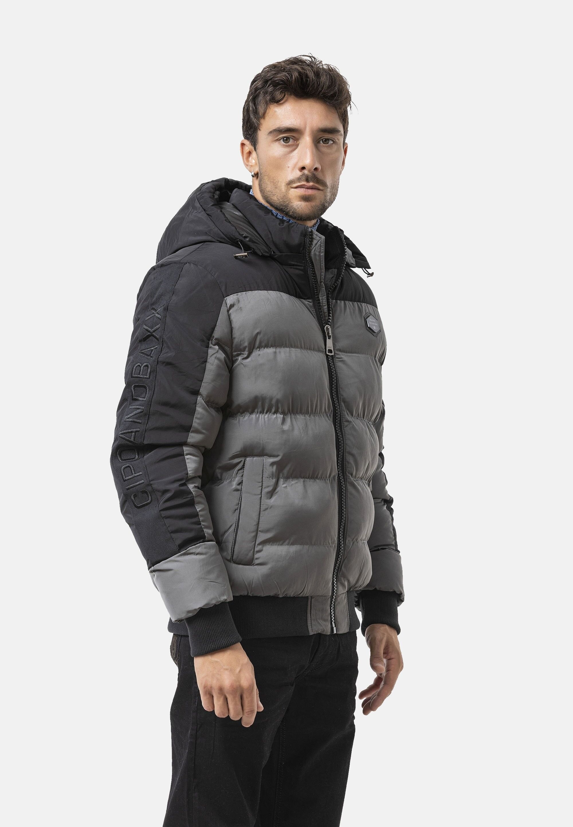 Cipo & Baxx Winterjacke »CM177« mit Kapuze mit markantem Logo-Patch