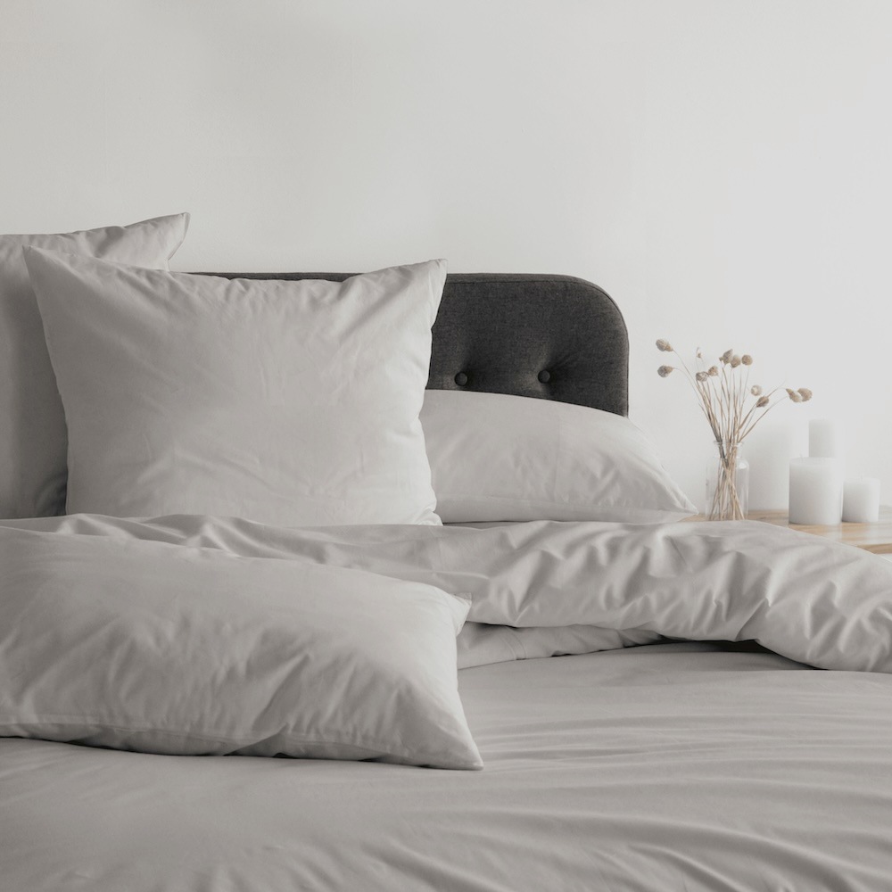 Schlafgut Bettwäsche »Woven Satin Bettwäscheset« 2 Ton-in-Ton, besonders dicht gewebt, unsichtbarer Reißverschluss