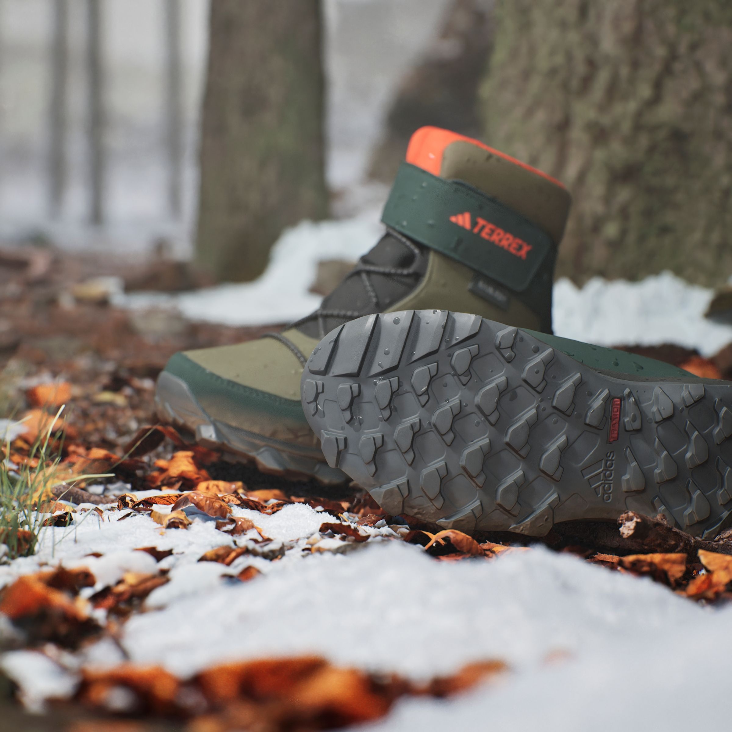 adidas TERREX Winterstiefel »TERREX SNOW HOOK-AND-LOOP COLD.RDY WINTER«, wasserdicht und wärmend