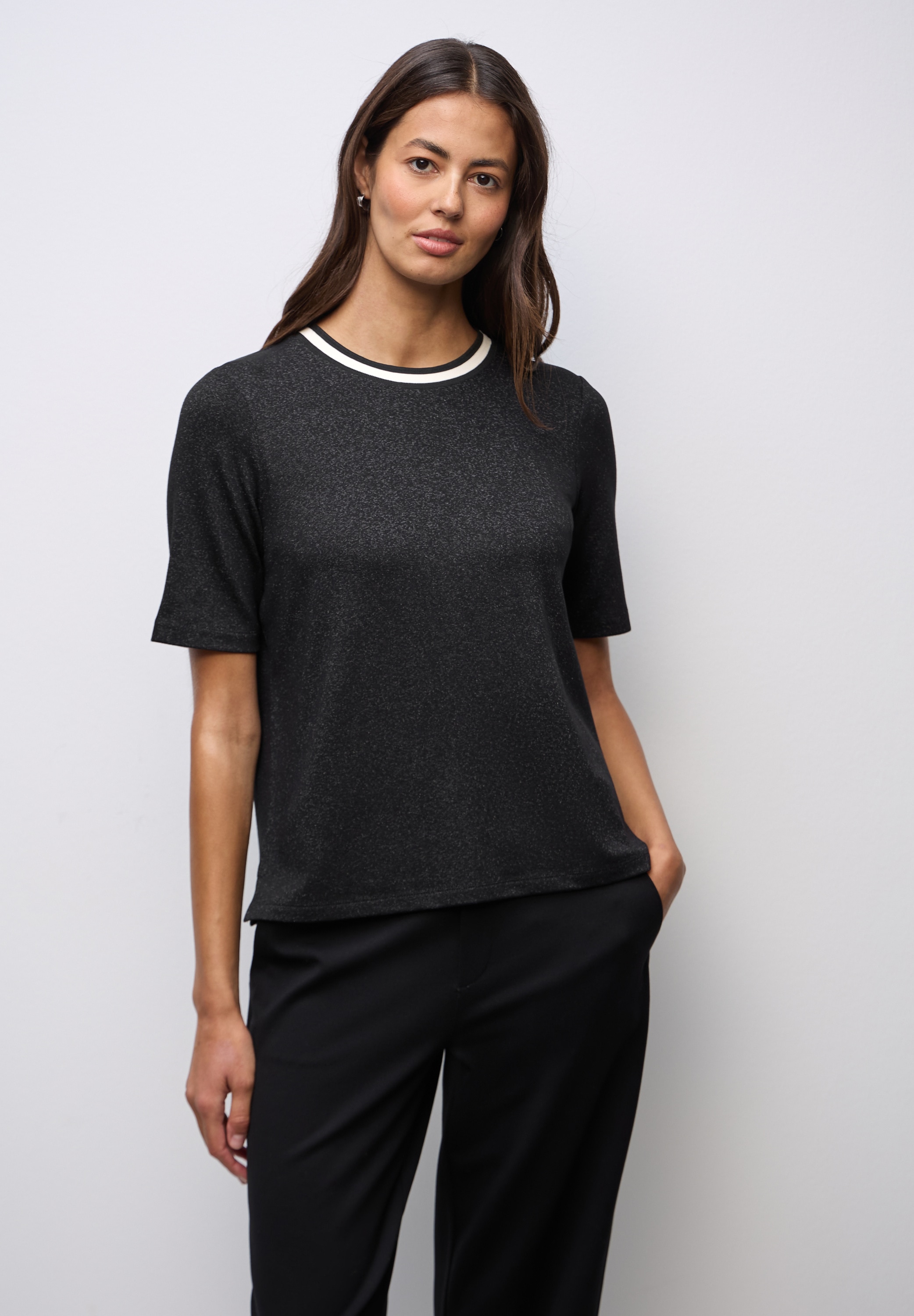 STREET ONE T-Shirt mit Seitlichen Einschlitzen am Saum günstig online kaufen