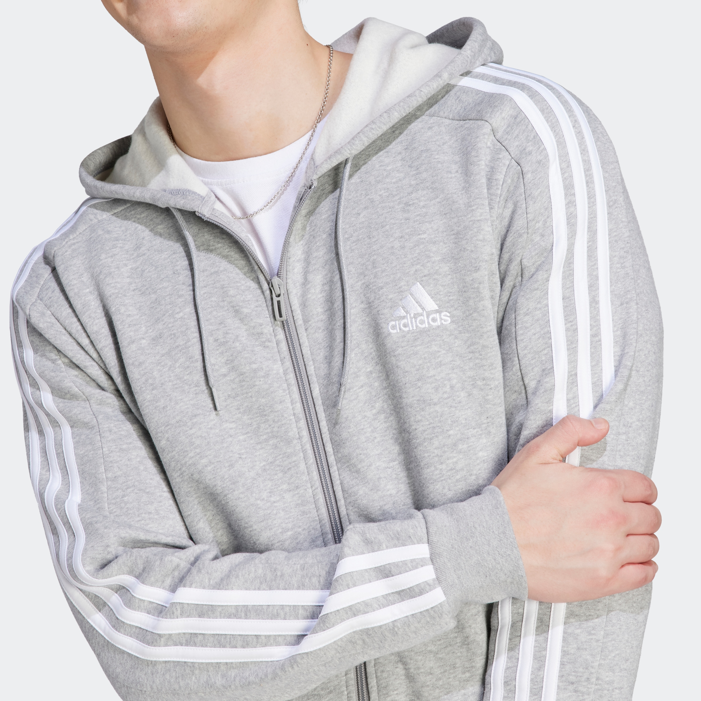 adidas Sportswear Kapuzensweatjacke »ESSENTIALS 3STREIFEN KAPUZENJACKE«, angenehmes Material aus Baumwollmix