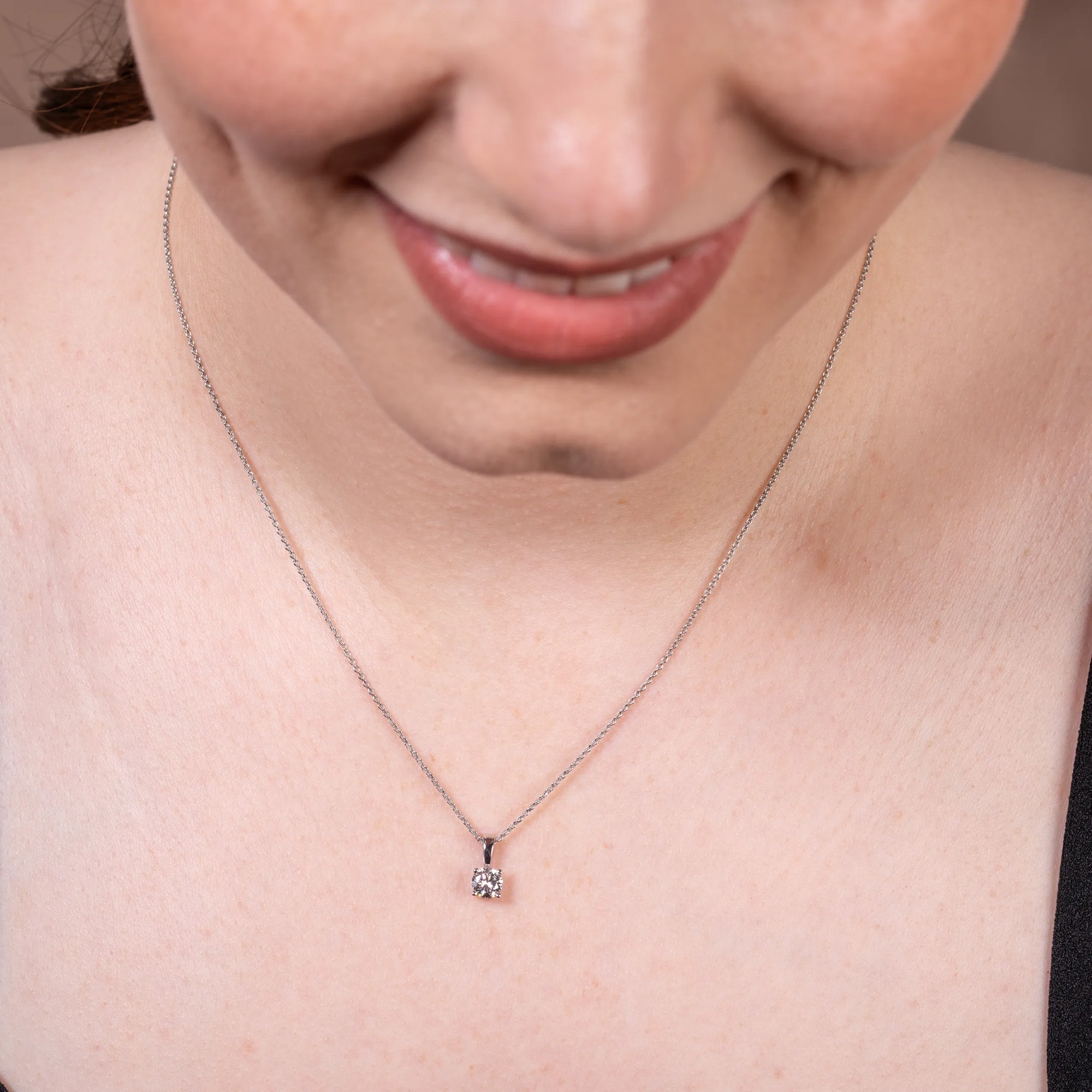 LYOMI Kette mit Anhänger »585/- Weißgold 1 synth. Diam. 0,50 ct.«