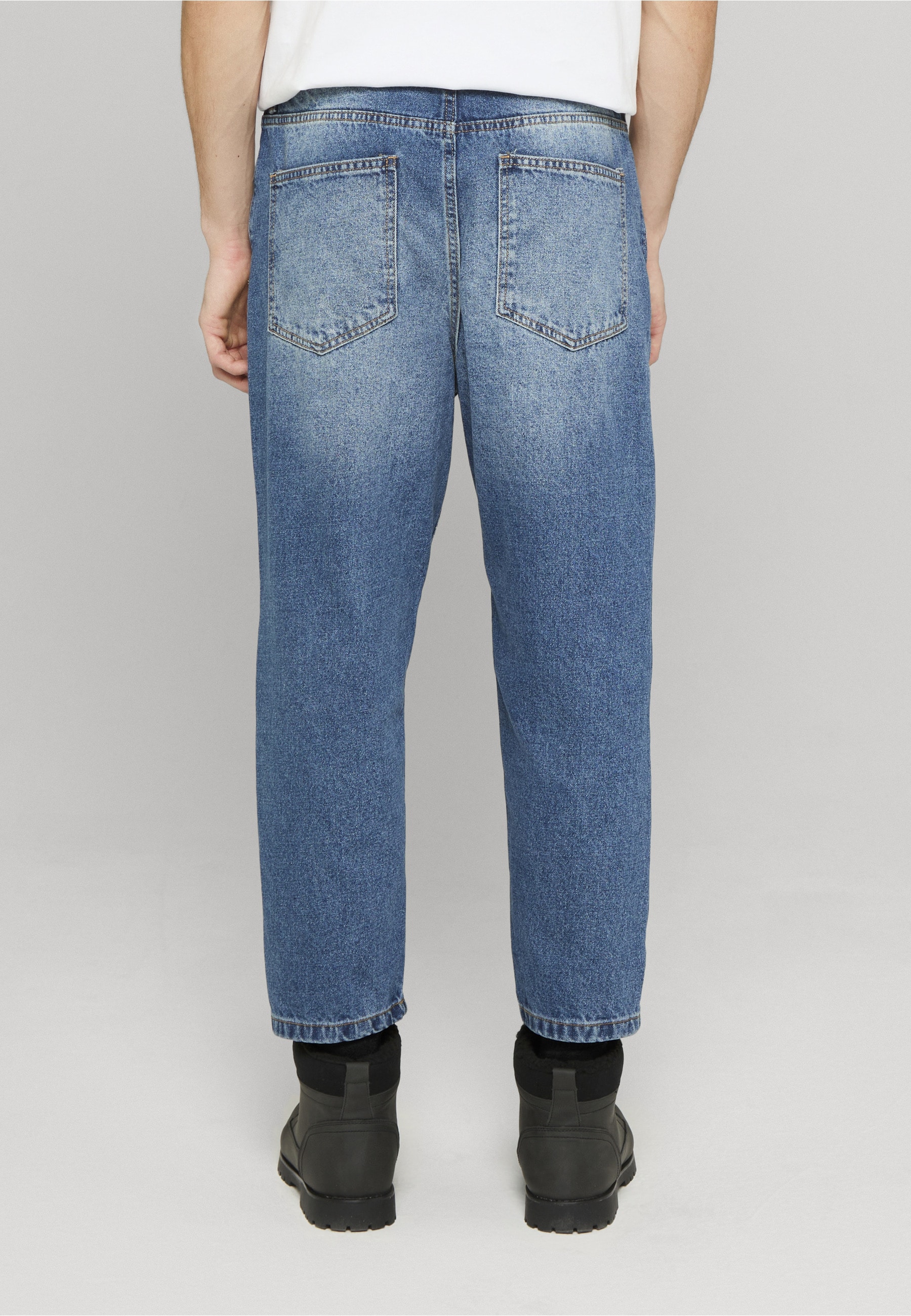 URBAN CLASSICS Bequeme Jeans »Urban Classics Herren Cropped Tapered Jeans« 1 Stk.