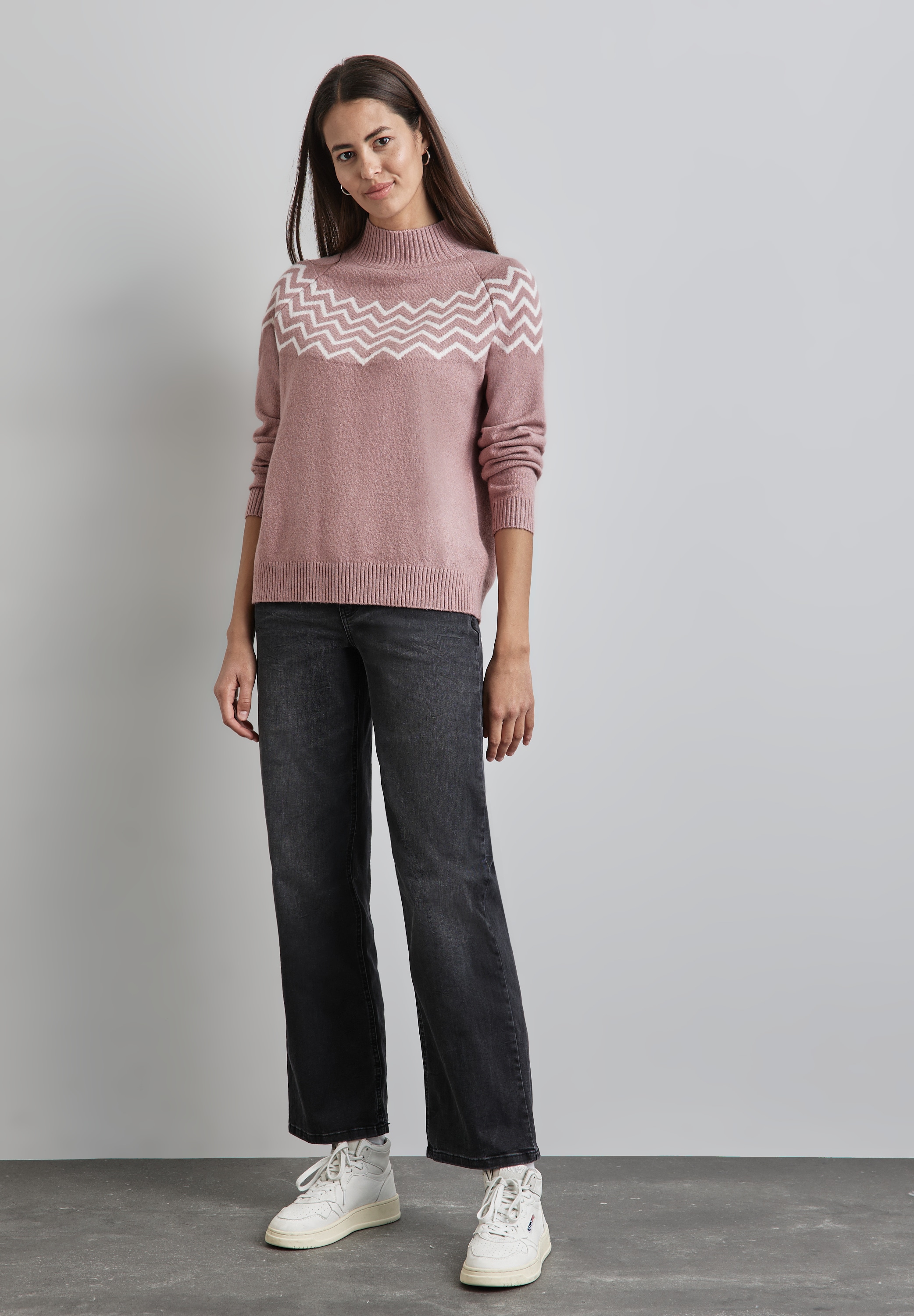 STREET ONE Strickpullover, mit grafischem Muster