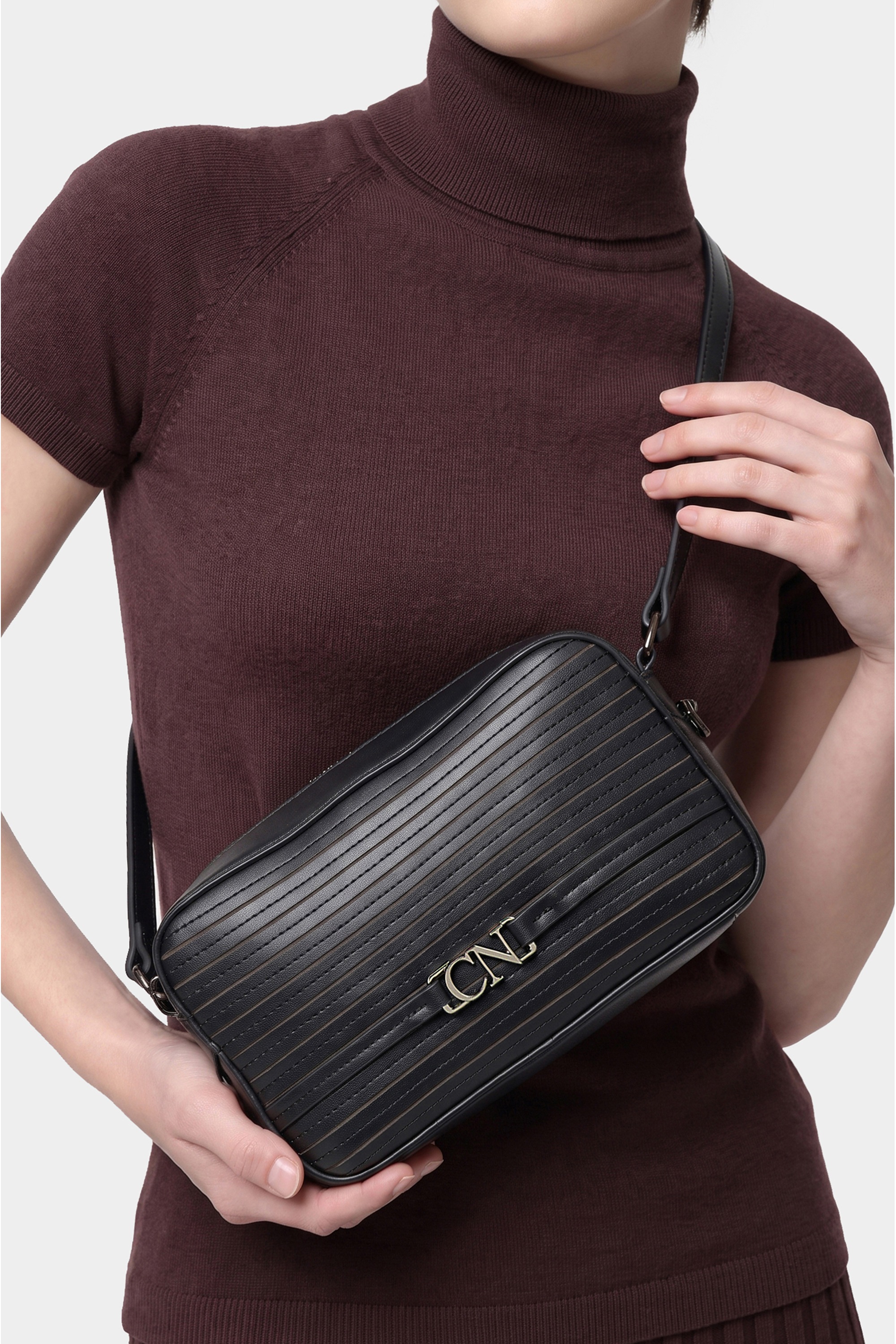 CAFèNoir Schultertasche »CAMERA BAG WITH STRIPES C3MA1103 Damen« Umhängetasche Damen, Handtasche, Abendtasche, Fashion, Lifestyle